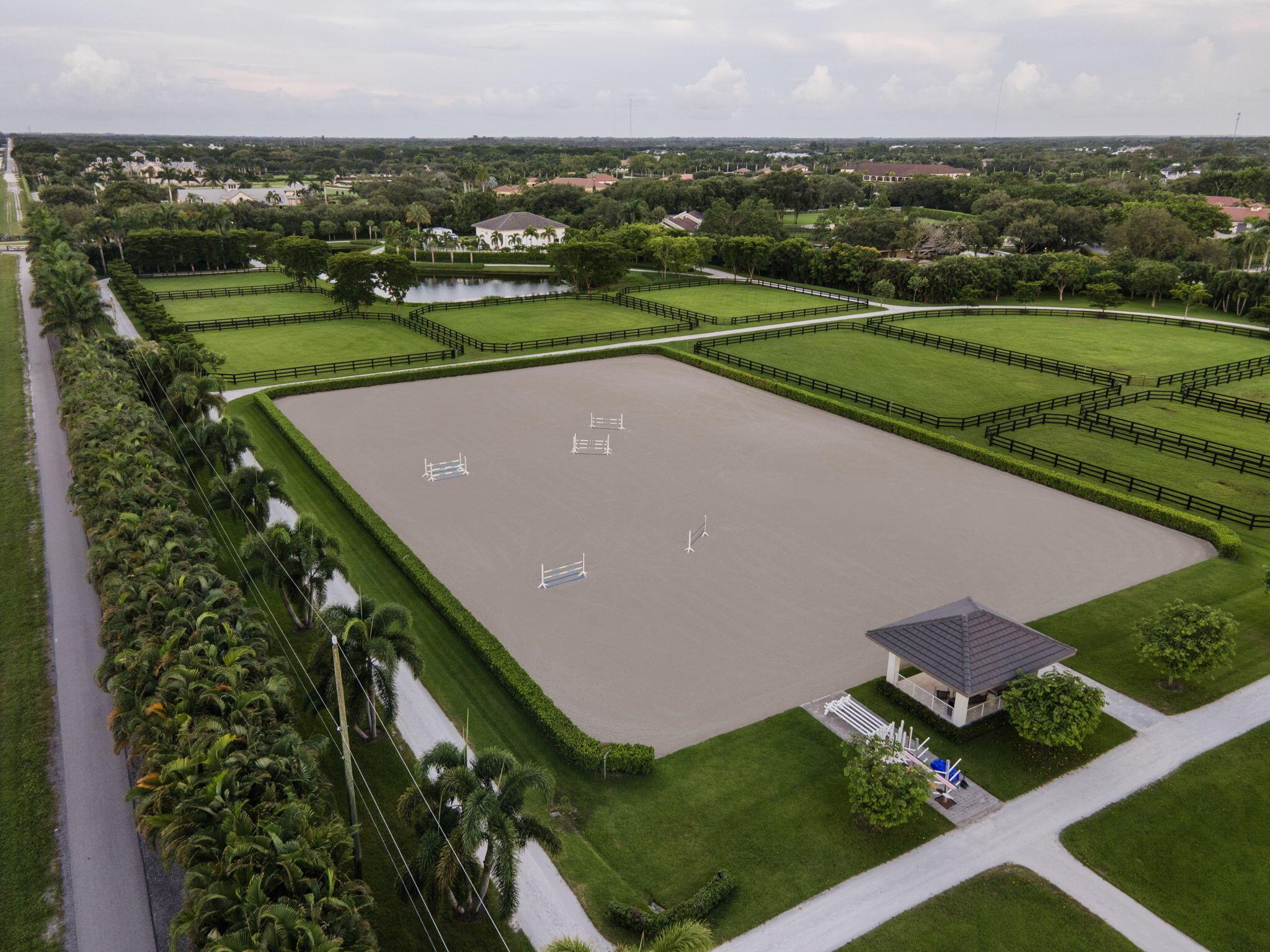 PALM BEACH POINT - Residential