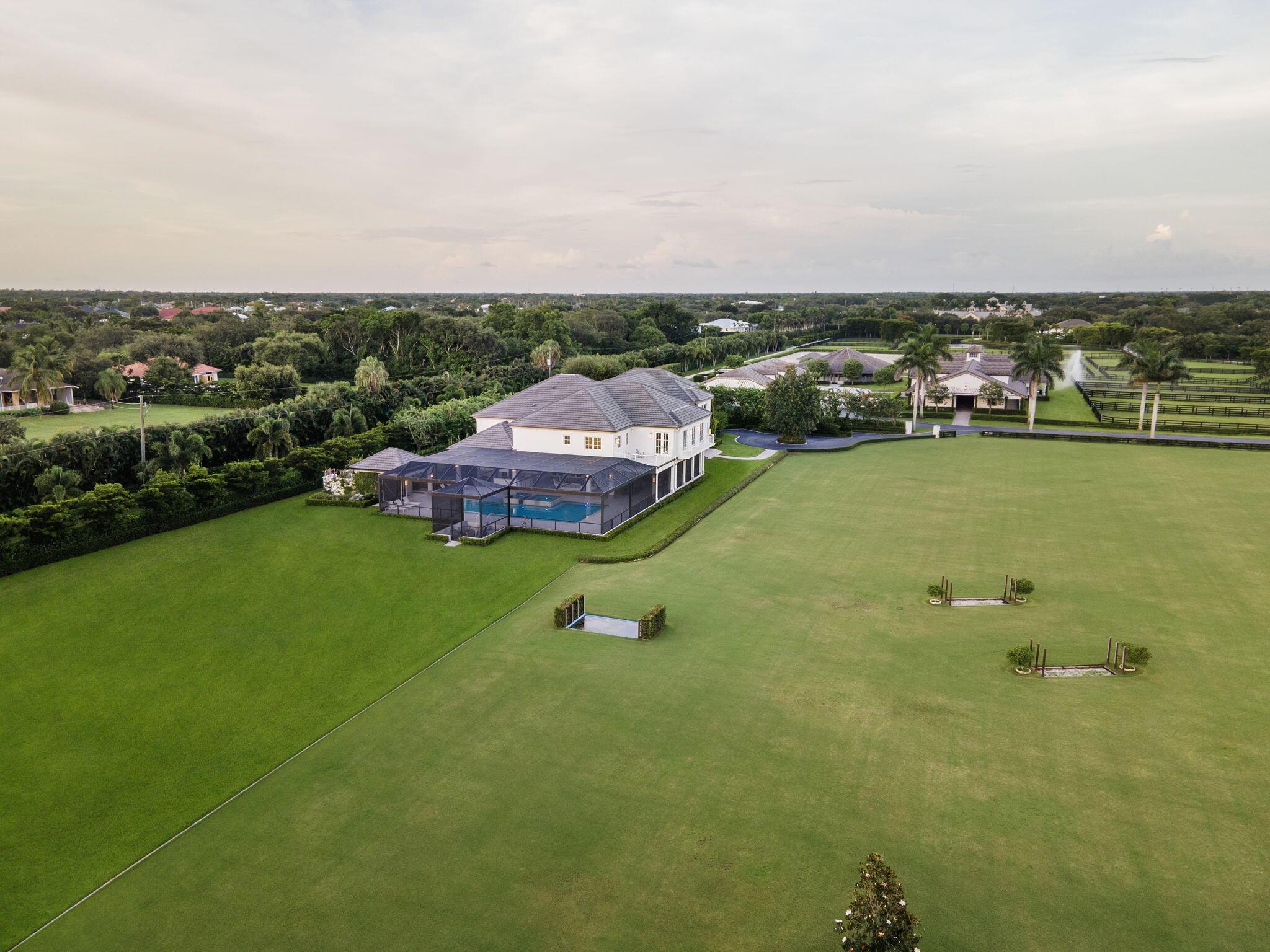 PALM BEACH POINT - Residential