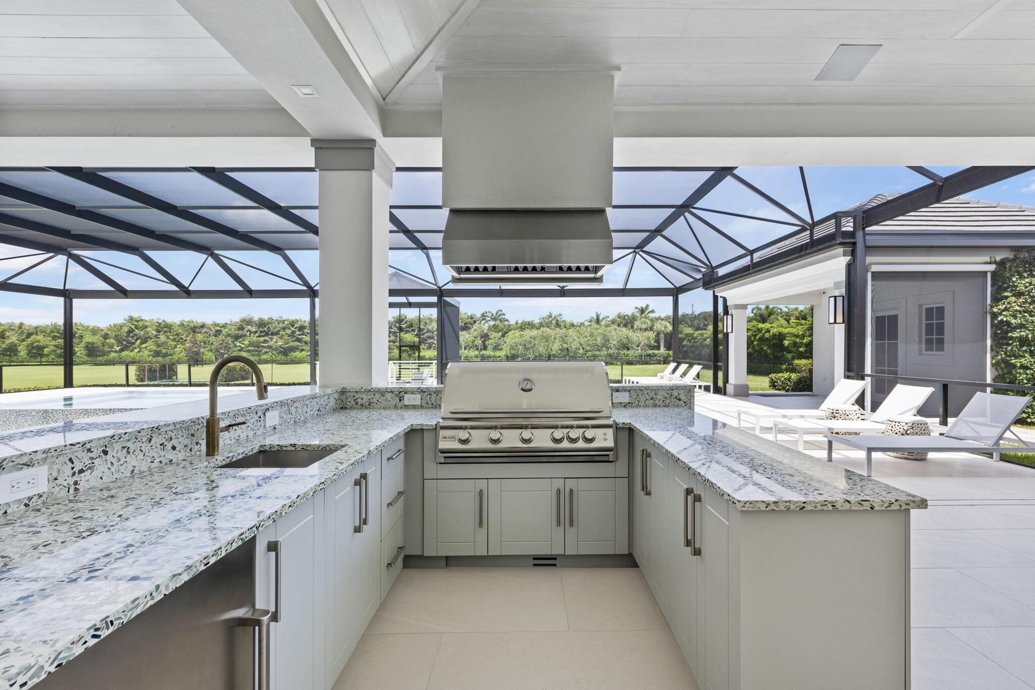 PALM BEACH POINT - Residential