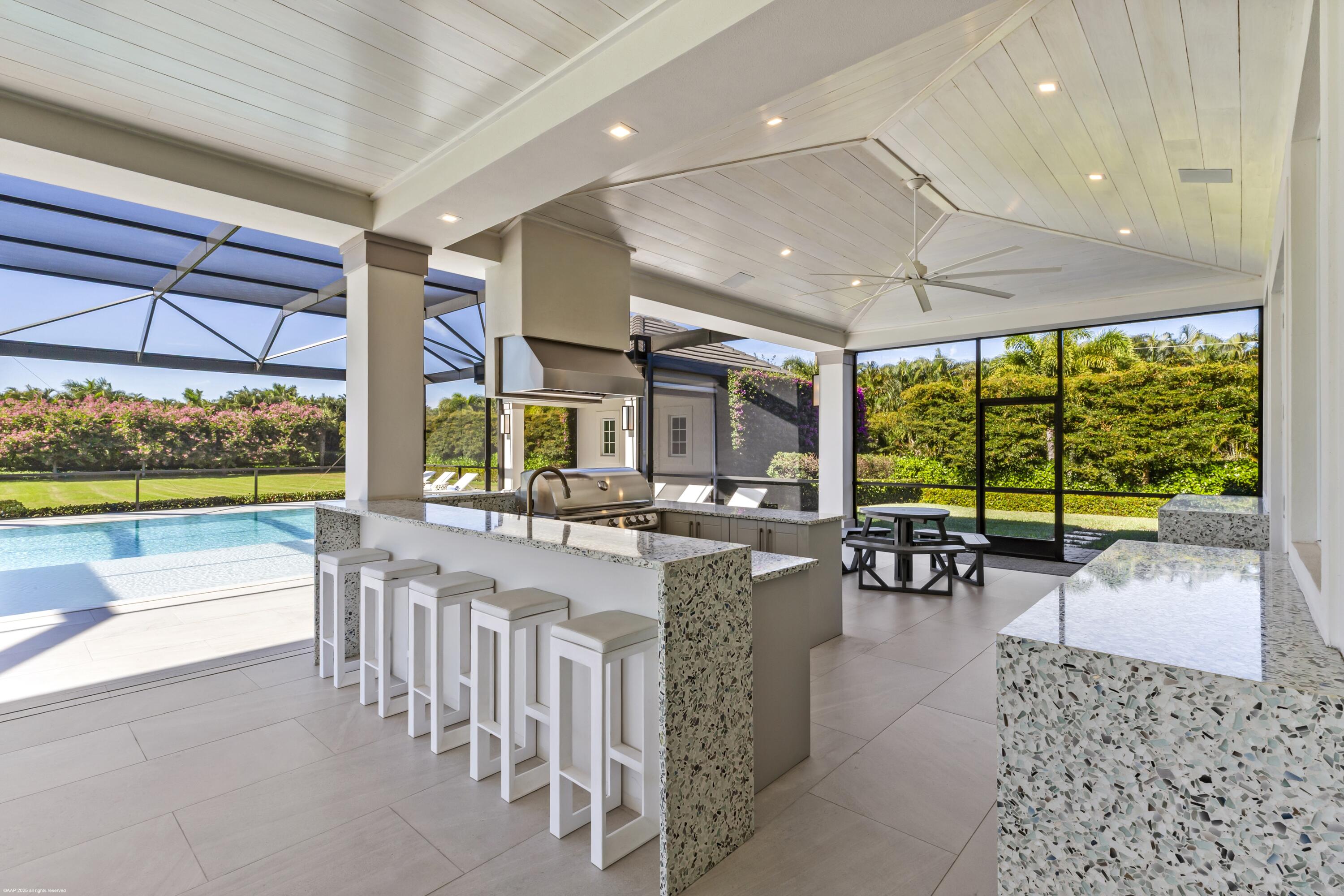 PALM BEACH POINT - Residential