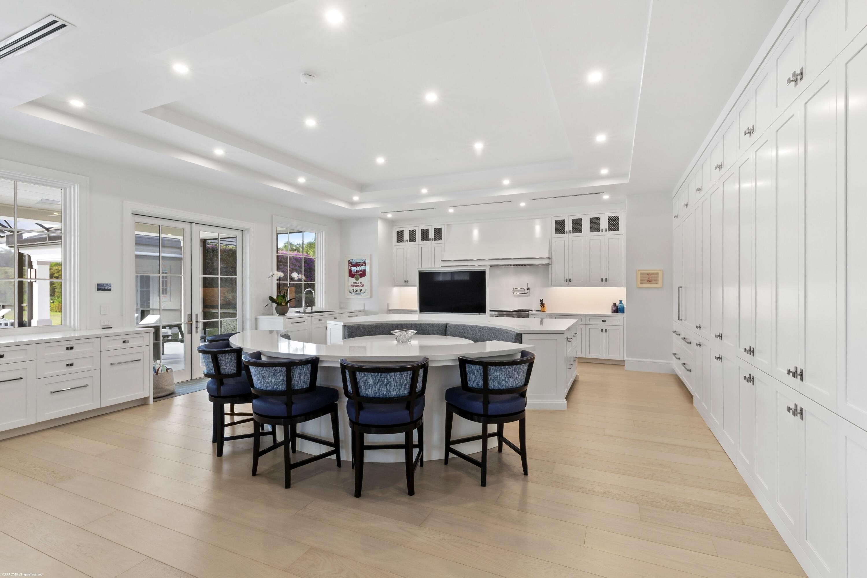 PALM BEACH POINT - Residential