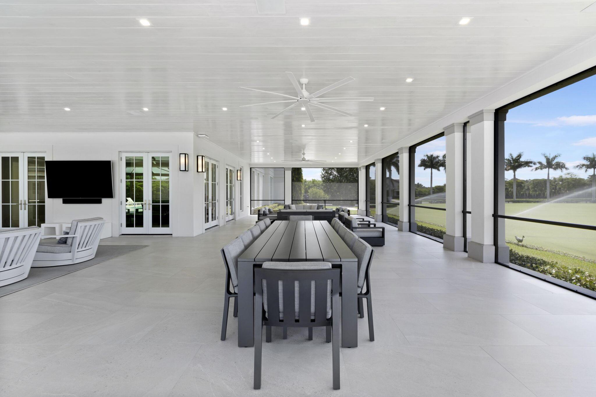 PALM BEACH POINT - Residential