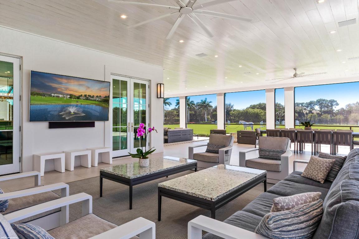 PALM BEACH POINT - Residential