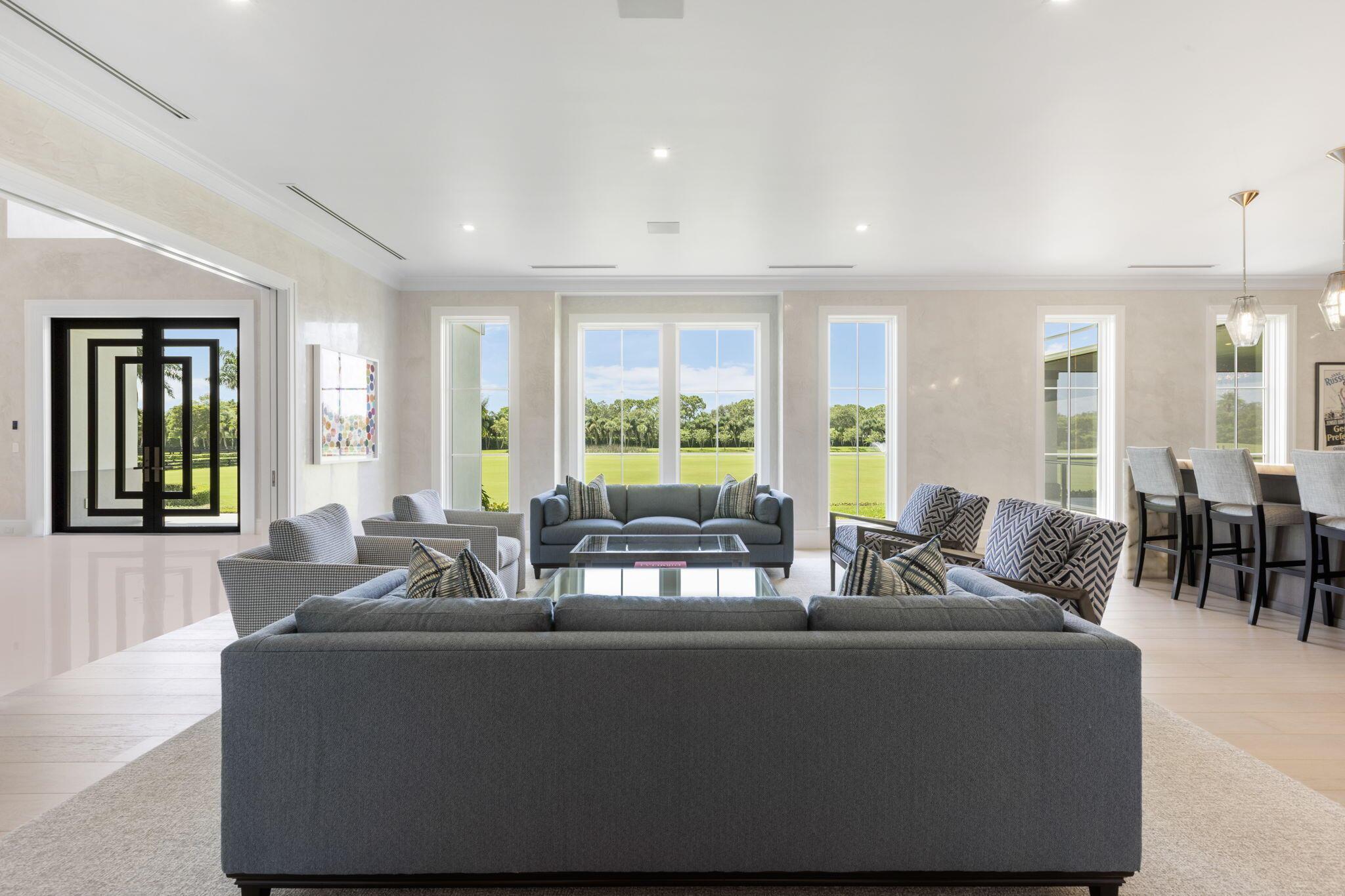 PALM BEACH POINT - Residential