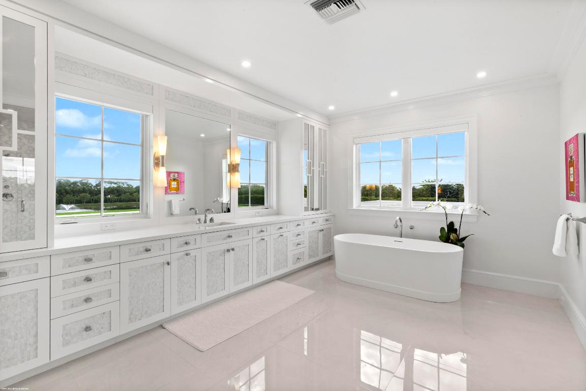 PALM BEACH POINT - Residential