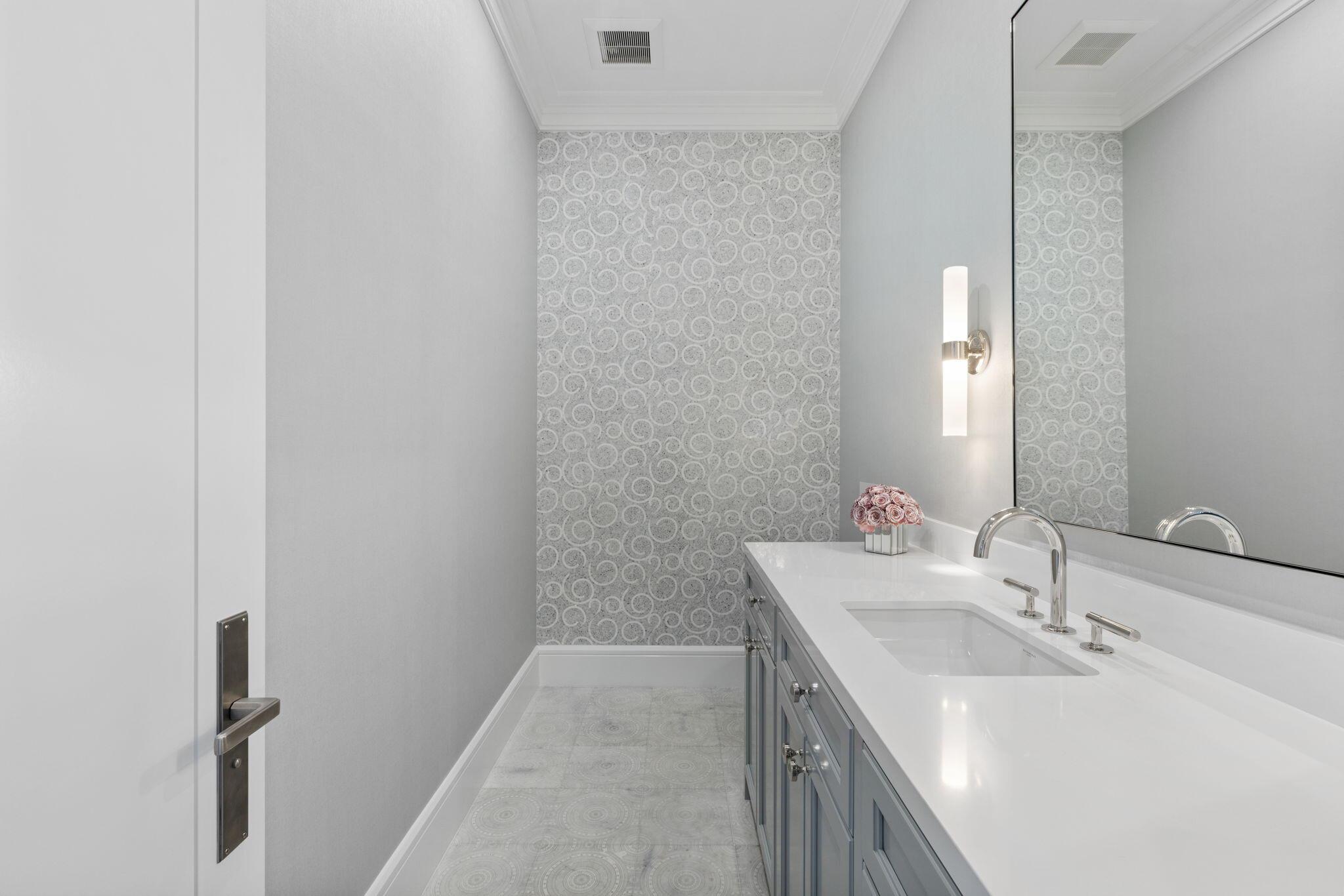 PALM BEACH POINT - Residential