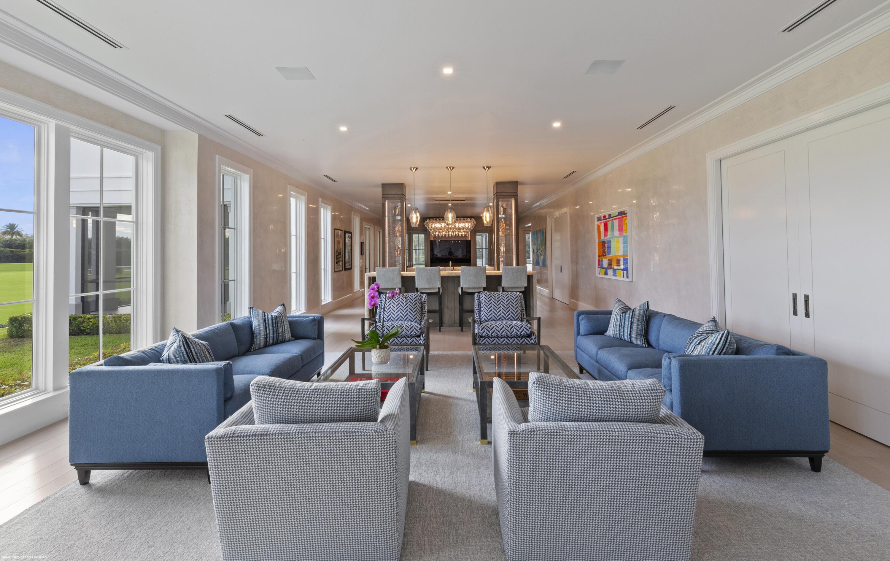 PALM BEACH POINT - Residential