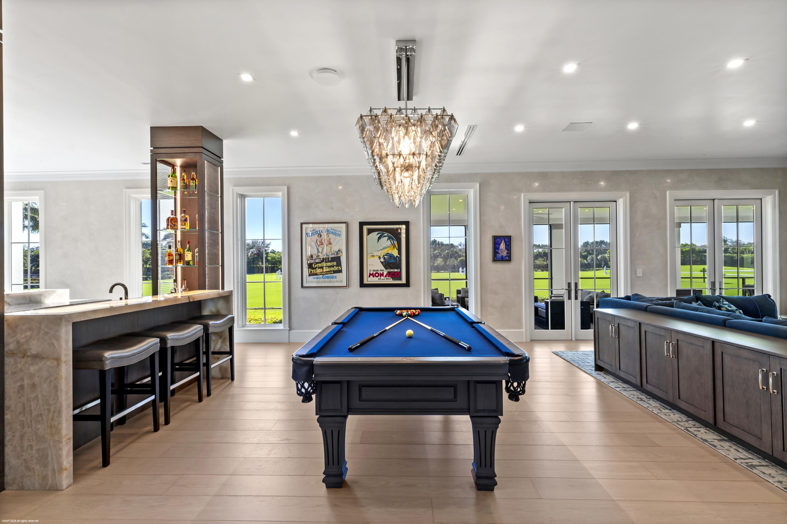 PALM BEACH POINT - Residential