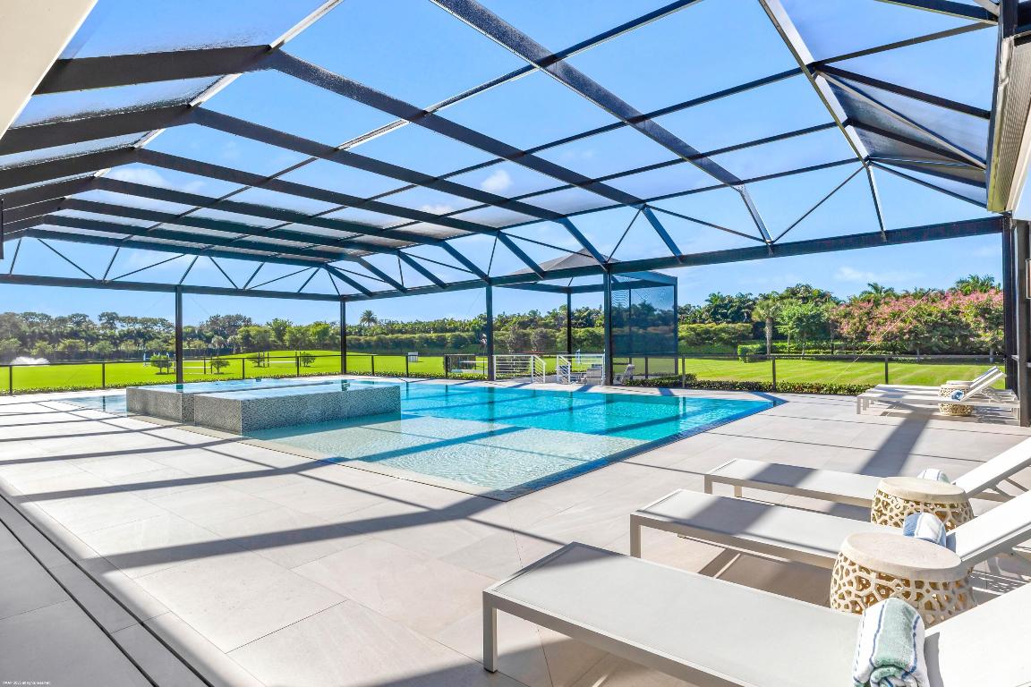 PALM BEACH POINT - Residential