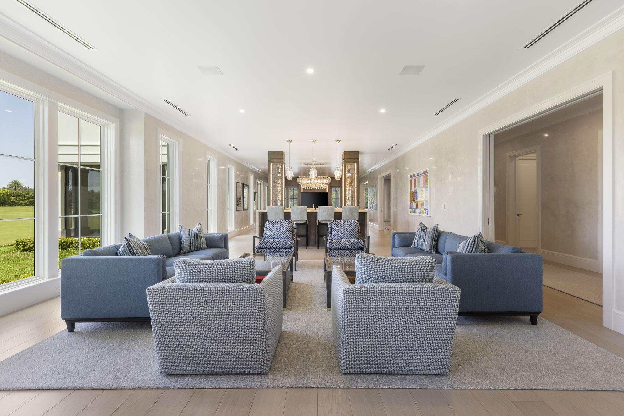 PALM BEACH POINT - Residential