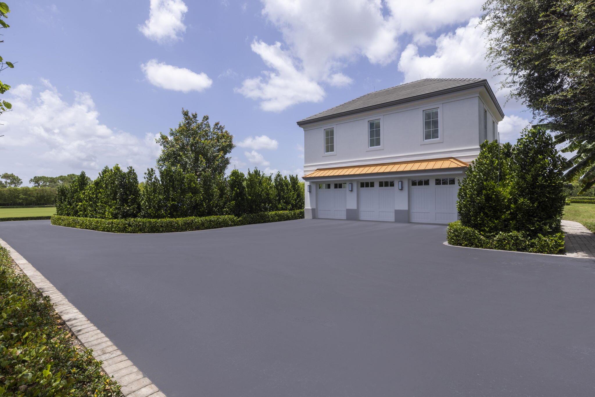 PALM BEACH POINT - Residential