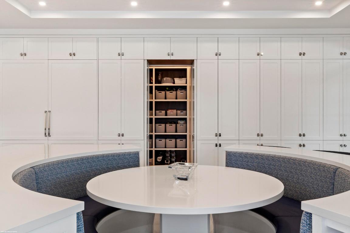 PALM BEACH POINT - Residential