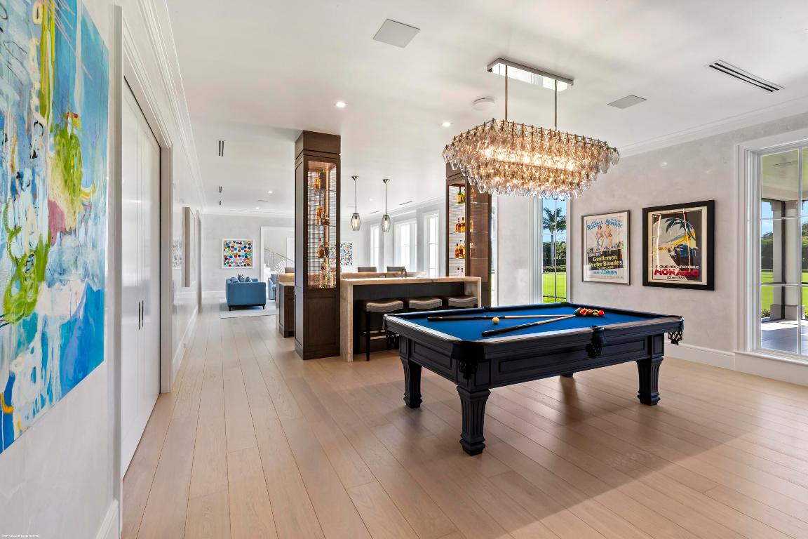 PALM BEACH POINT - Residential