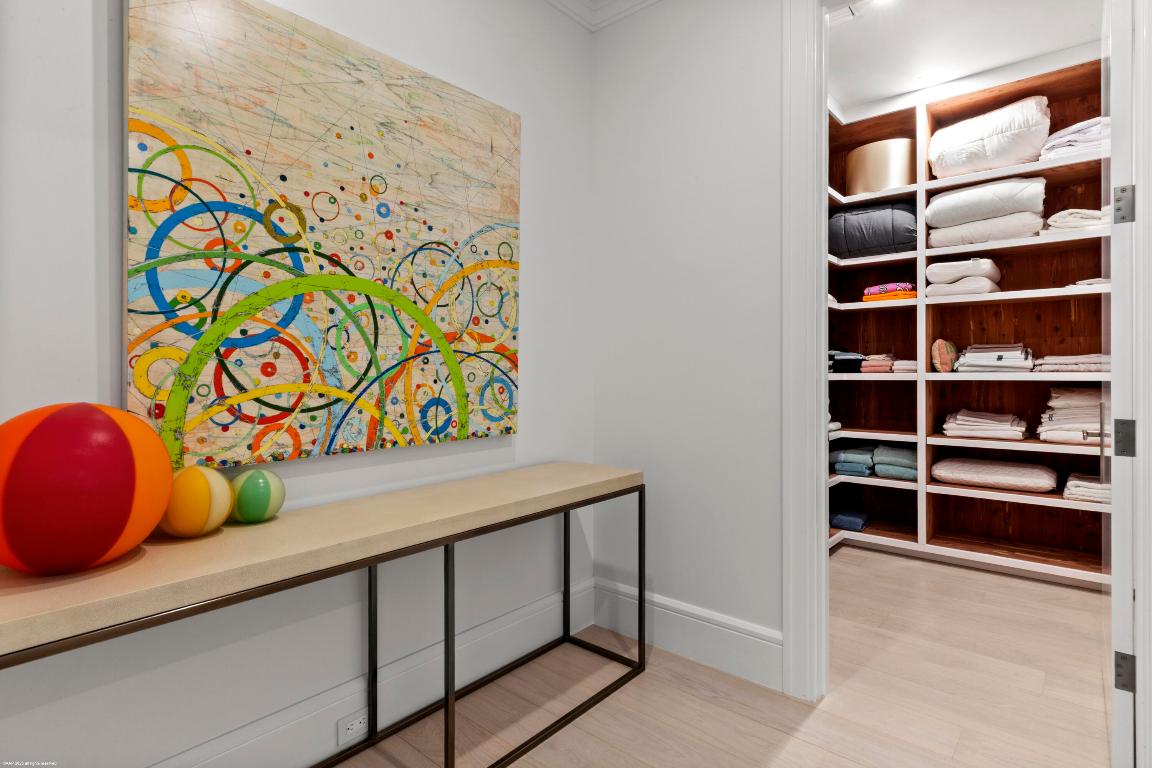 PALM BEACH POINT - Residential