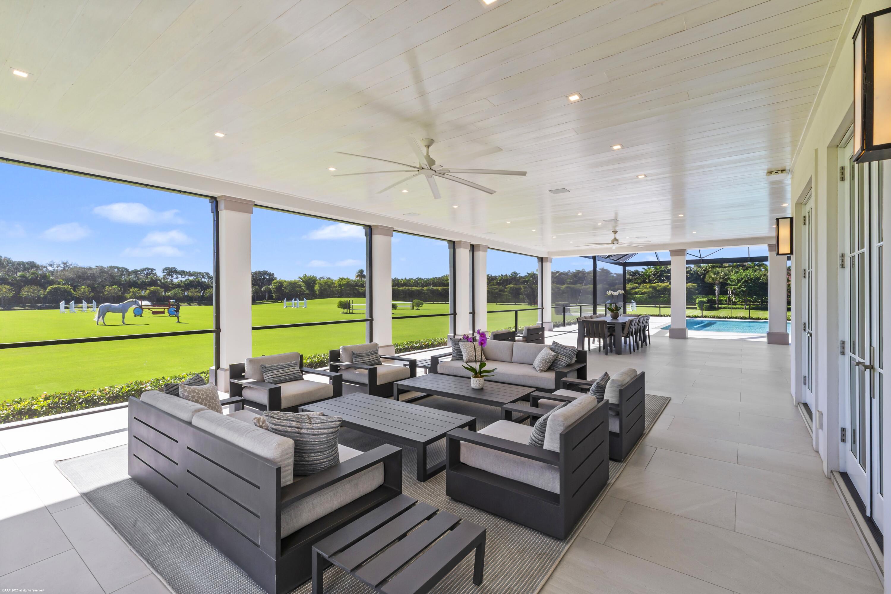 PALM BEACH POINT - Residential