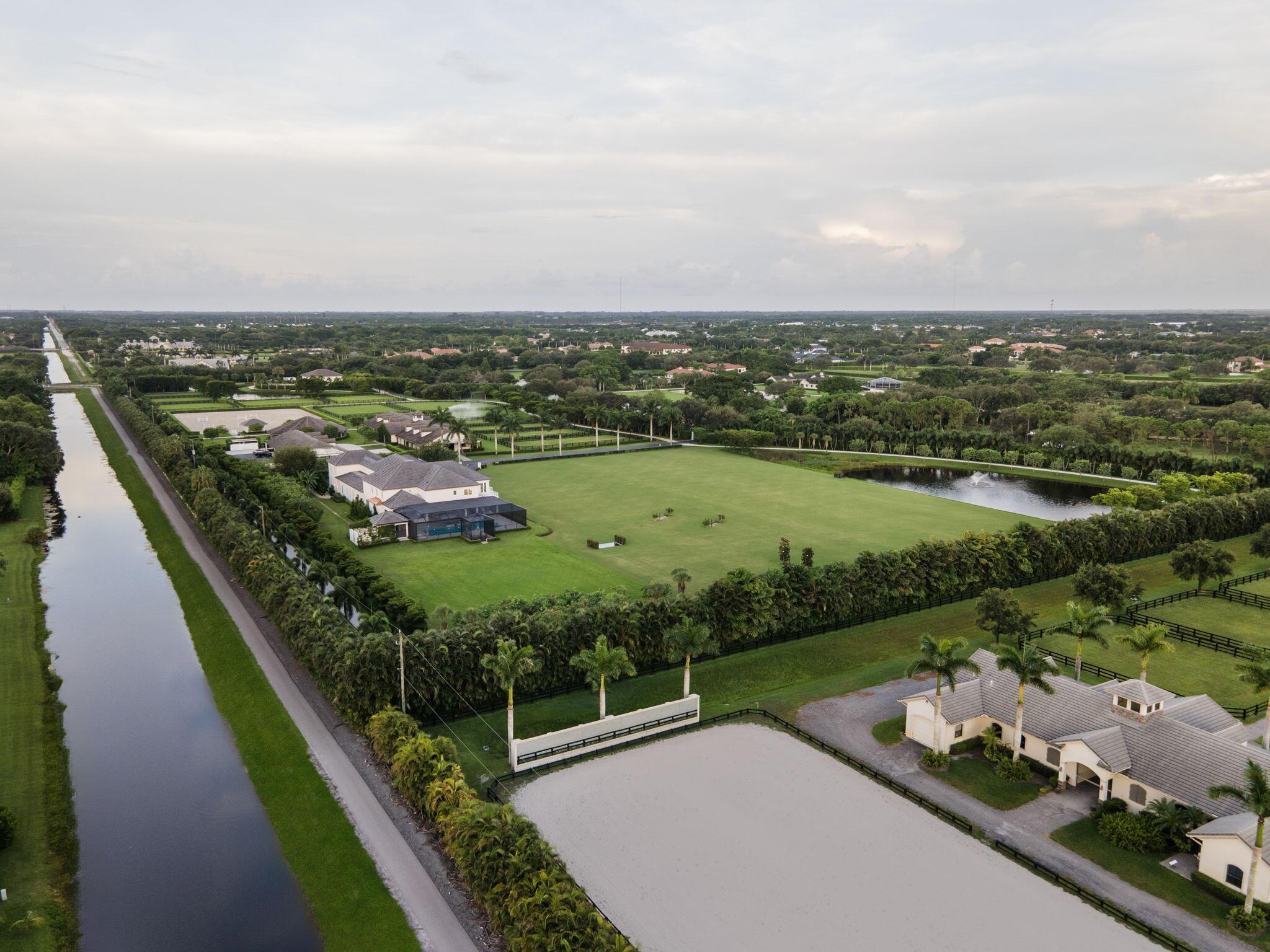 PALM BEACH POINT - Residential