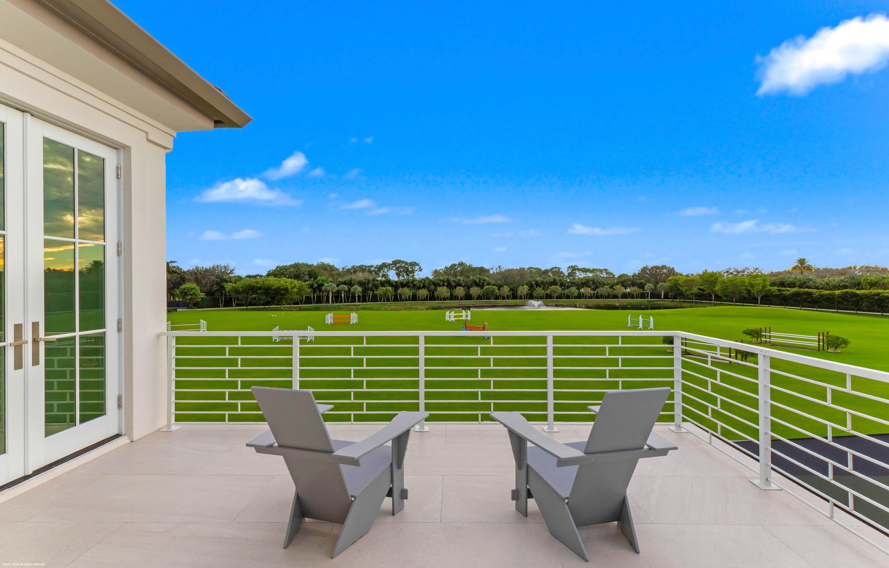 PALM BEACH POINT - Residential