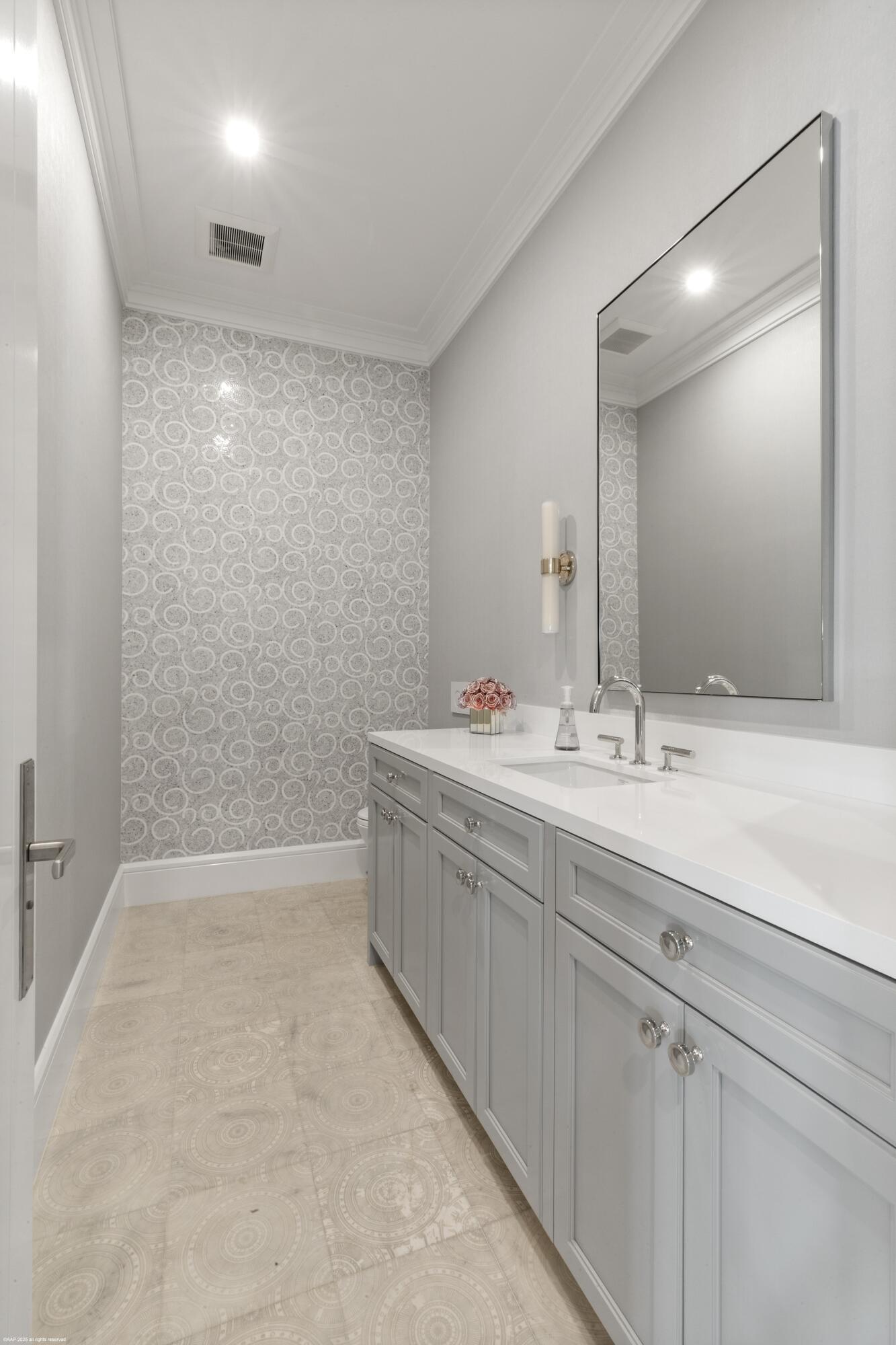 PALM BEACH POINT - Residential