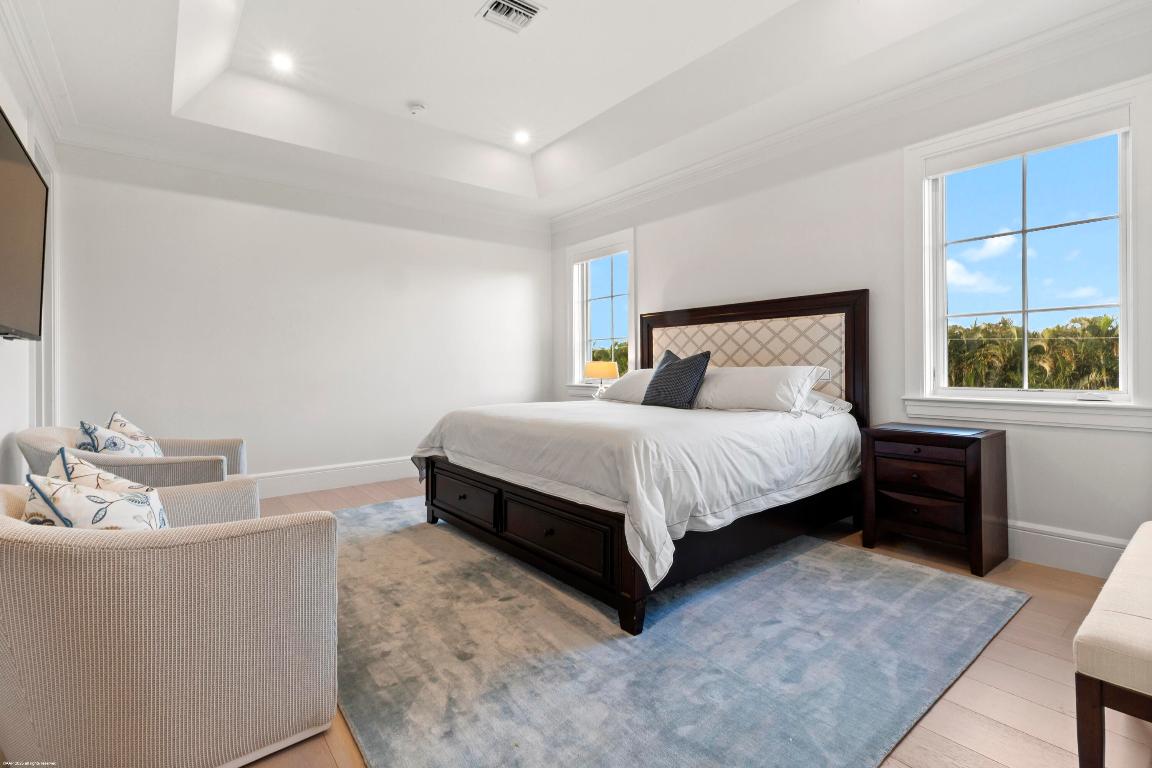 PALM BEACH POINT - Residential