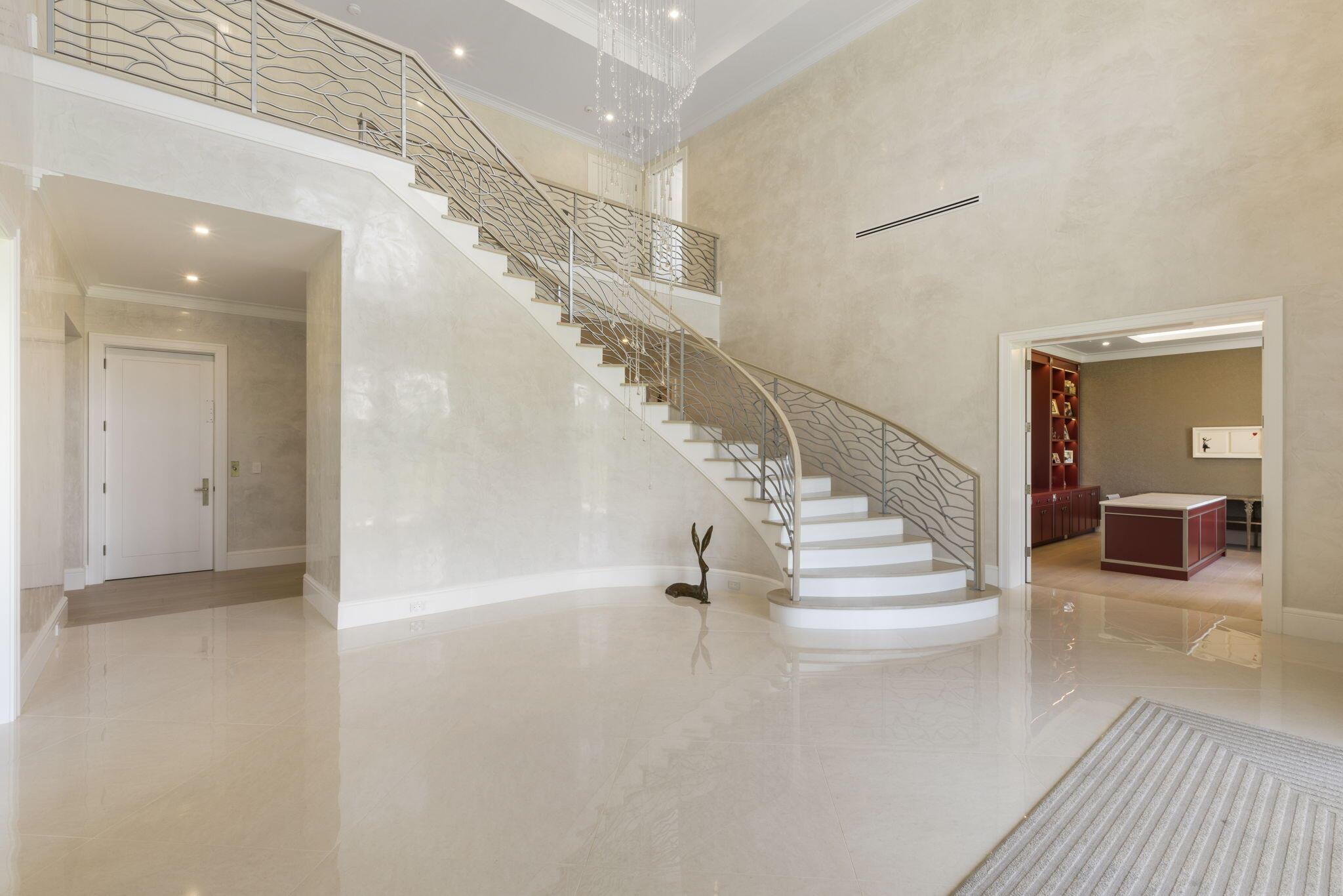 PALM BEACH POINT - Residential