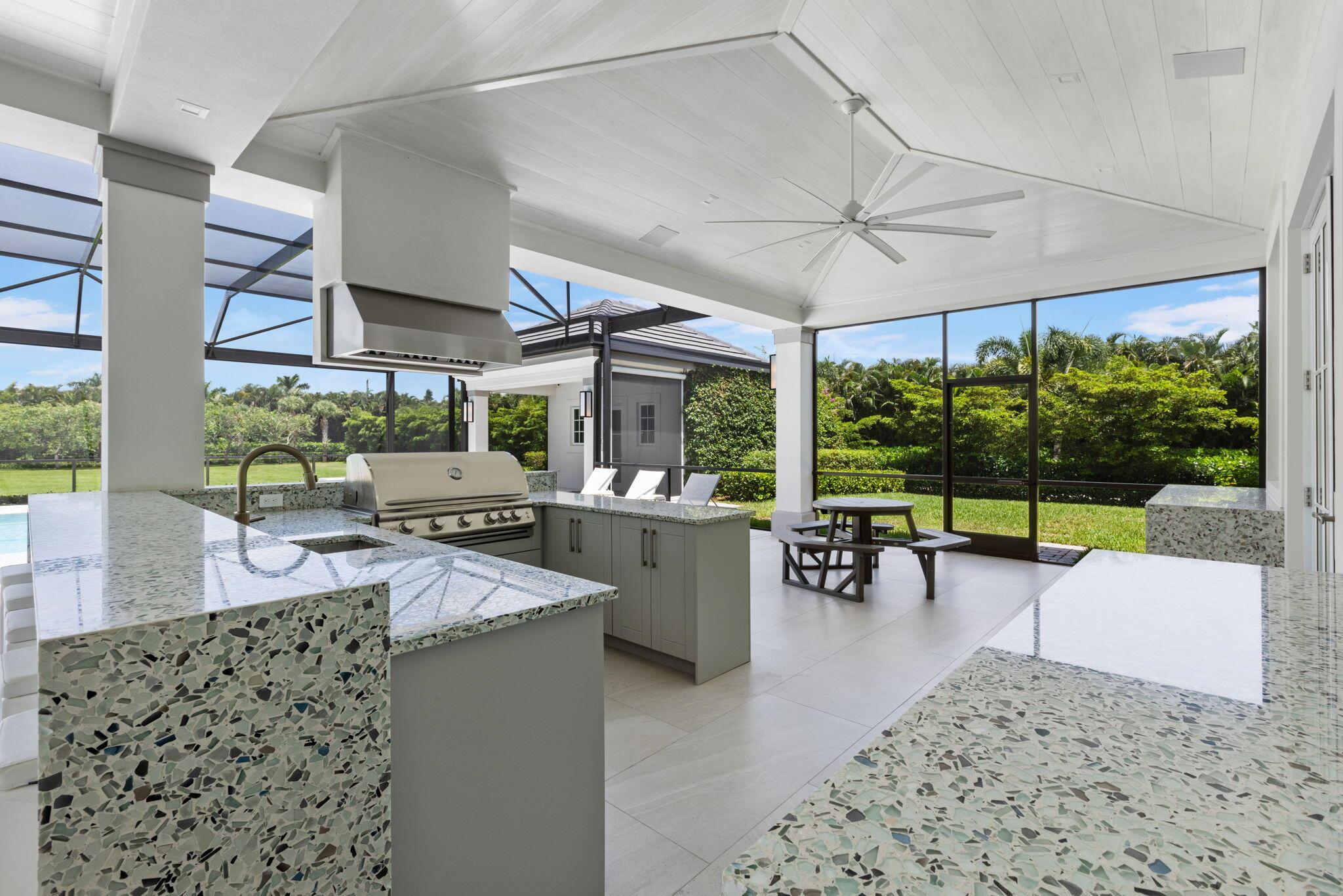 PALM BEACH POINT - Residential