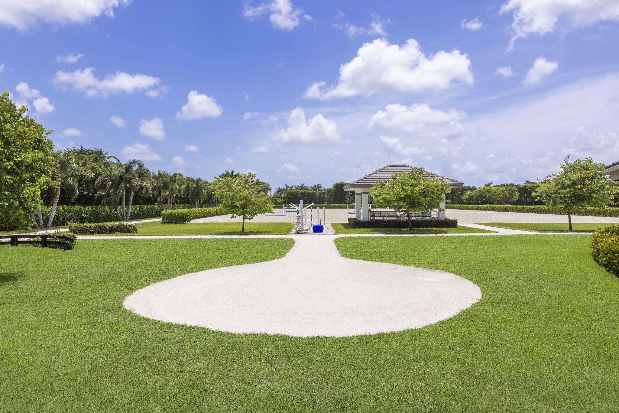 PALM BEACH POINT - Residential