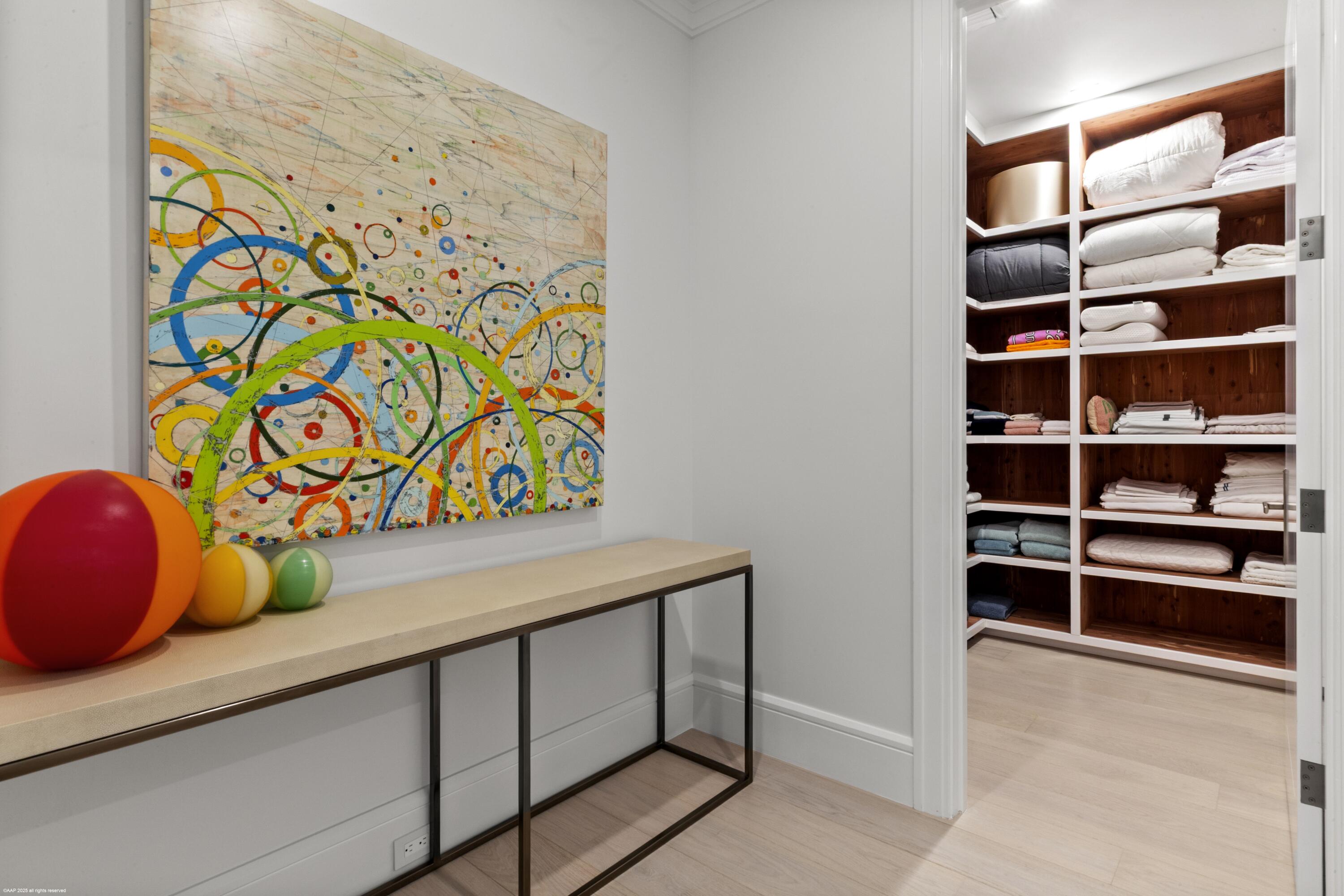 PALM BEACH POINT - Residential