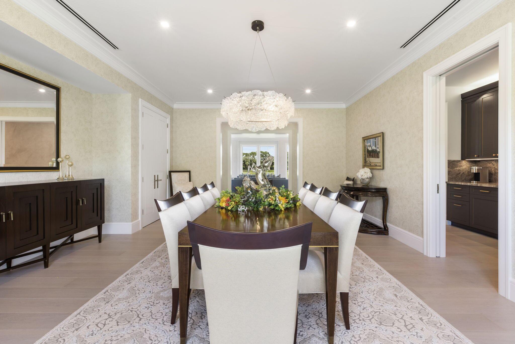 PALM BEACH POINT - Residential