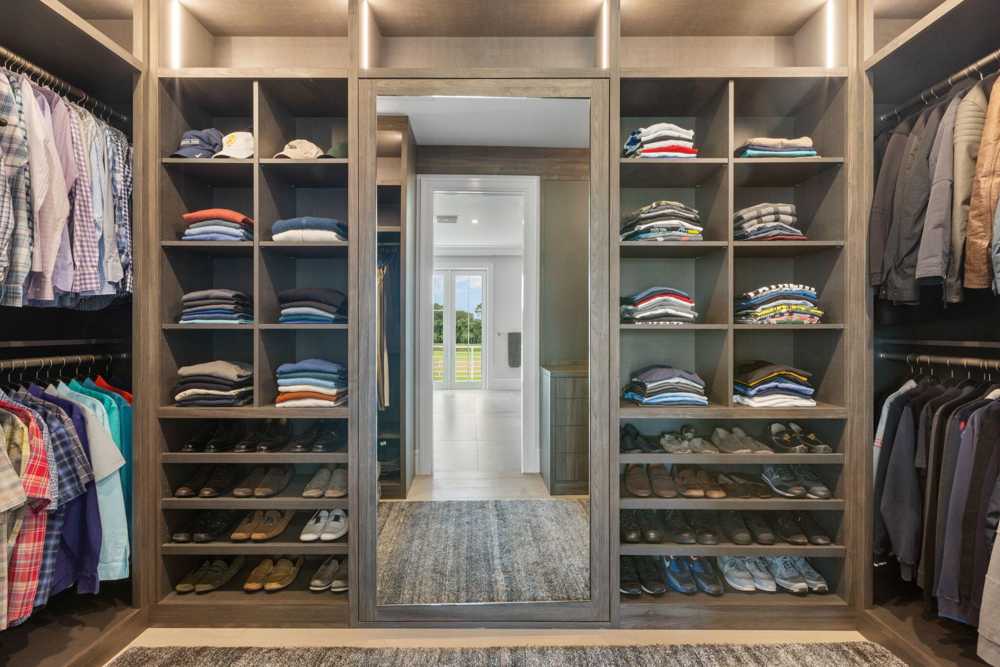 PALM BEACH POINT - Residential