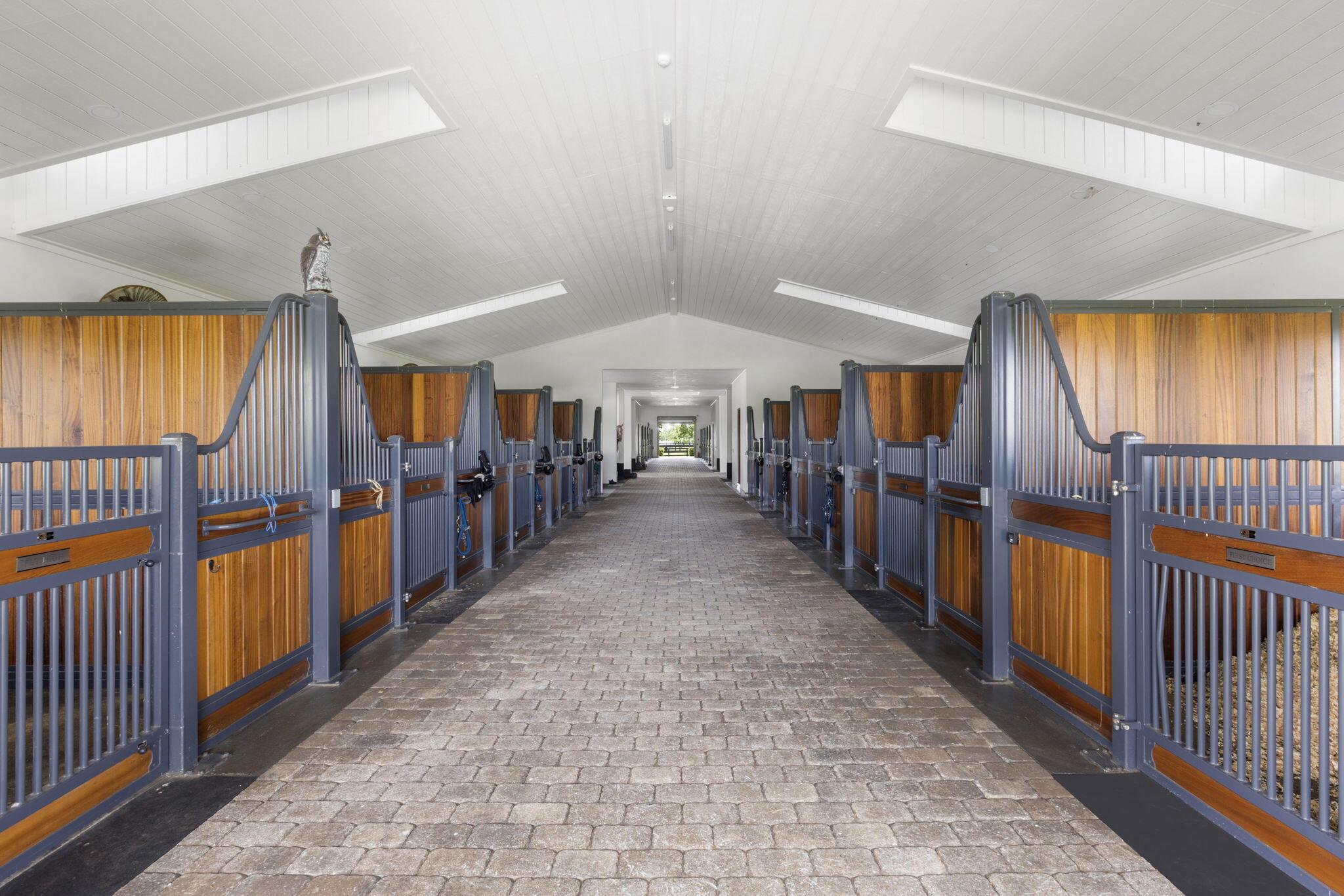 PALM BEACH POINT - Residential