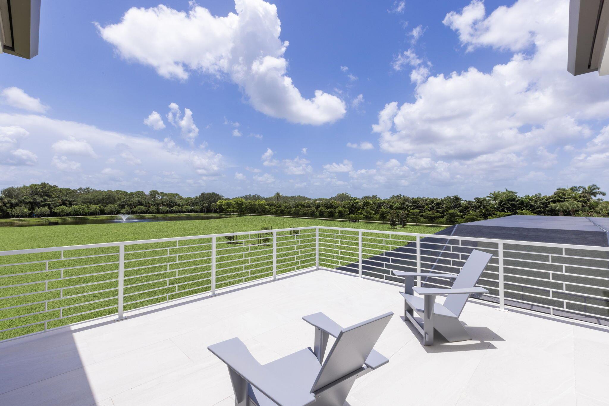 PALM BEACH POINT - Residential