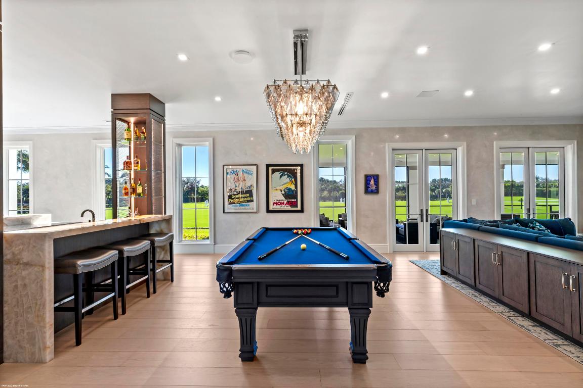 PALM BEACH POINT - Residential