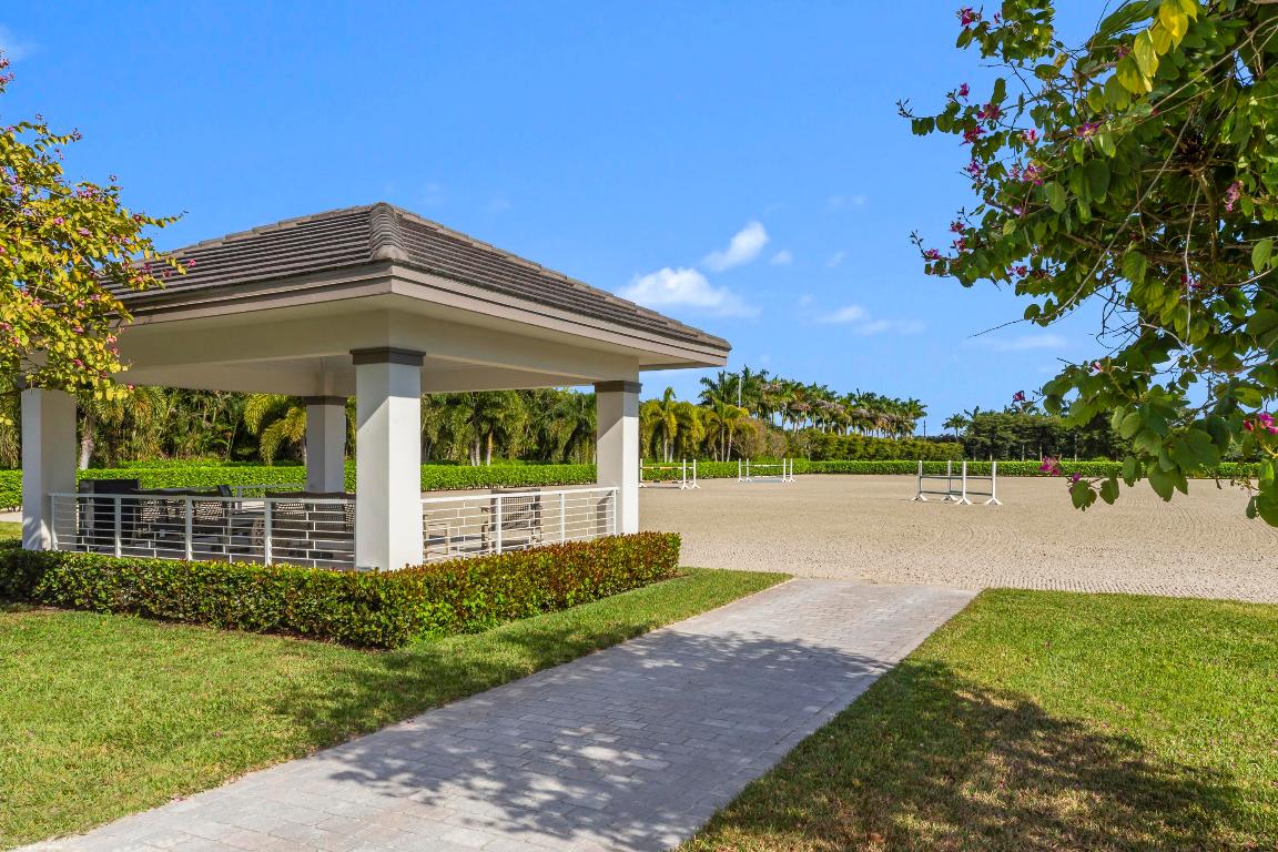 PALM BEACH POINT - Residential