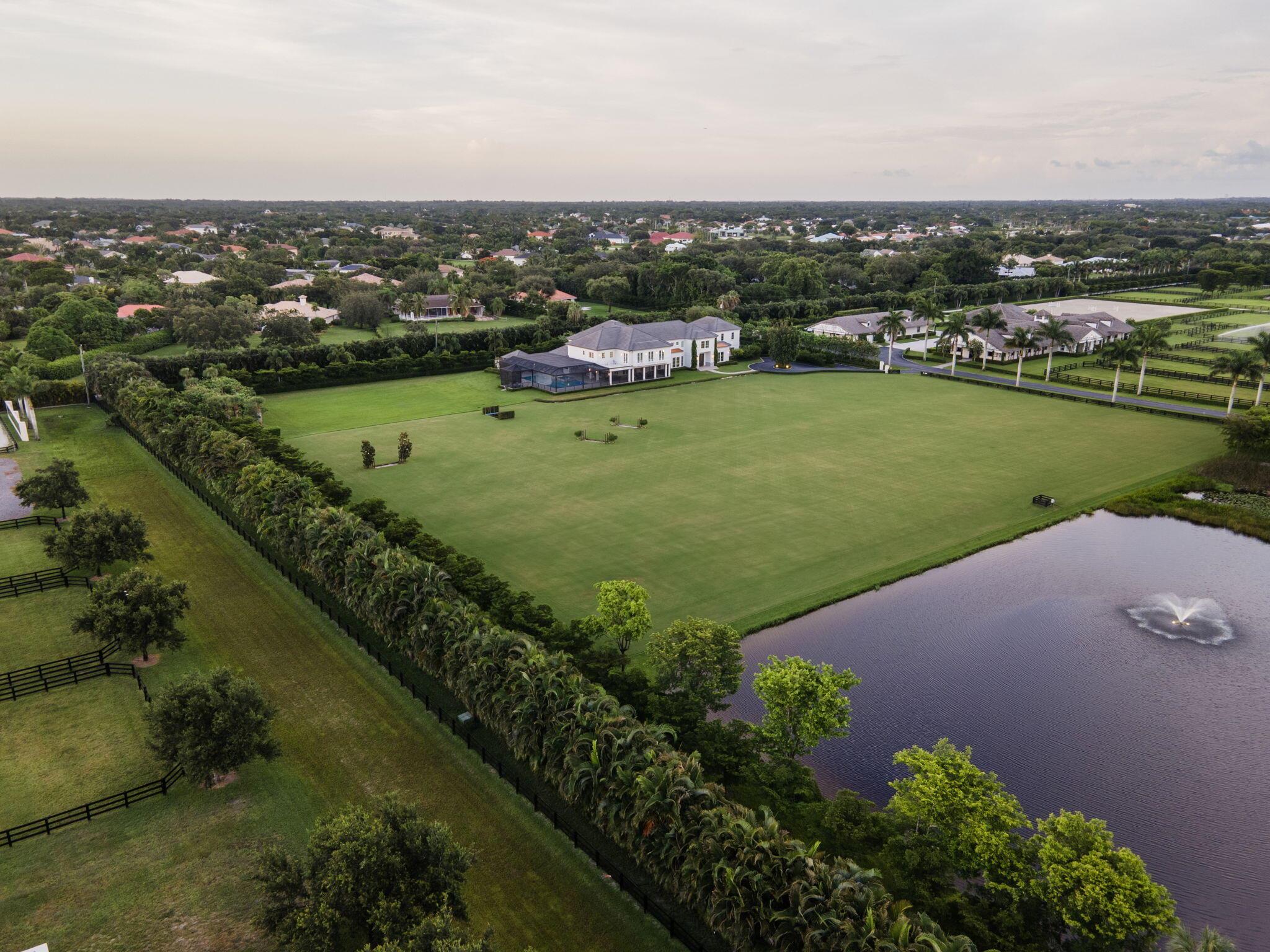 PALM BEACH POINT - Residential