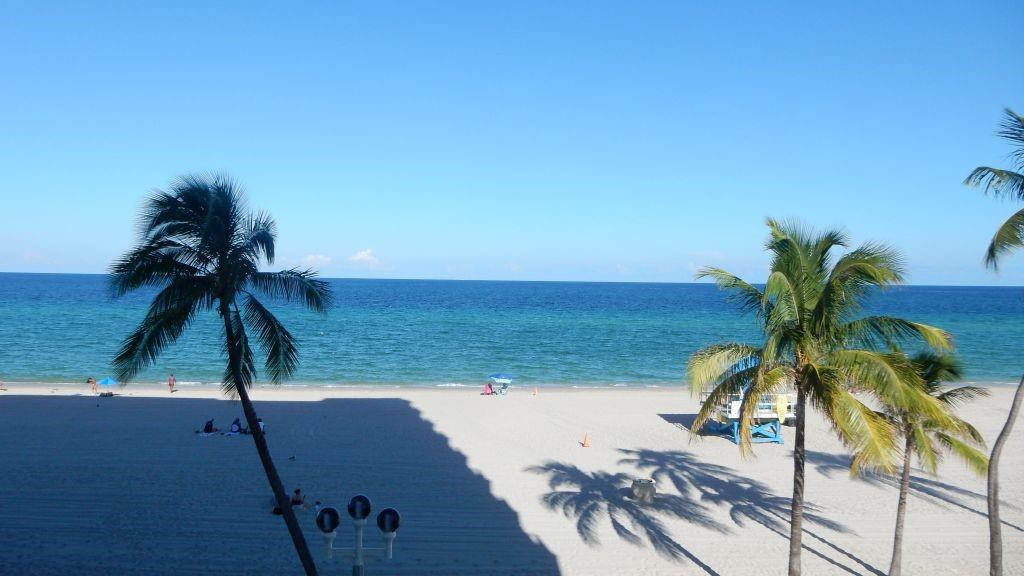 Edgewater Beach Towers Co - Residential Lease