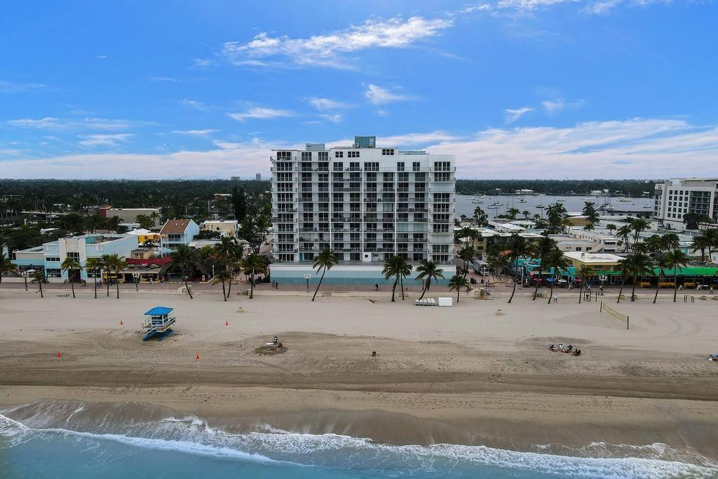 Edgewater Beach Towers Co - Residential Lease