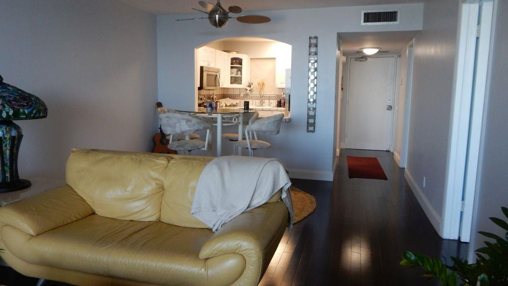 Edgewater Beach Towers Co - Residential Lease