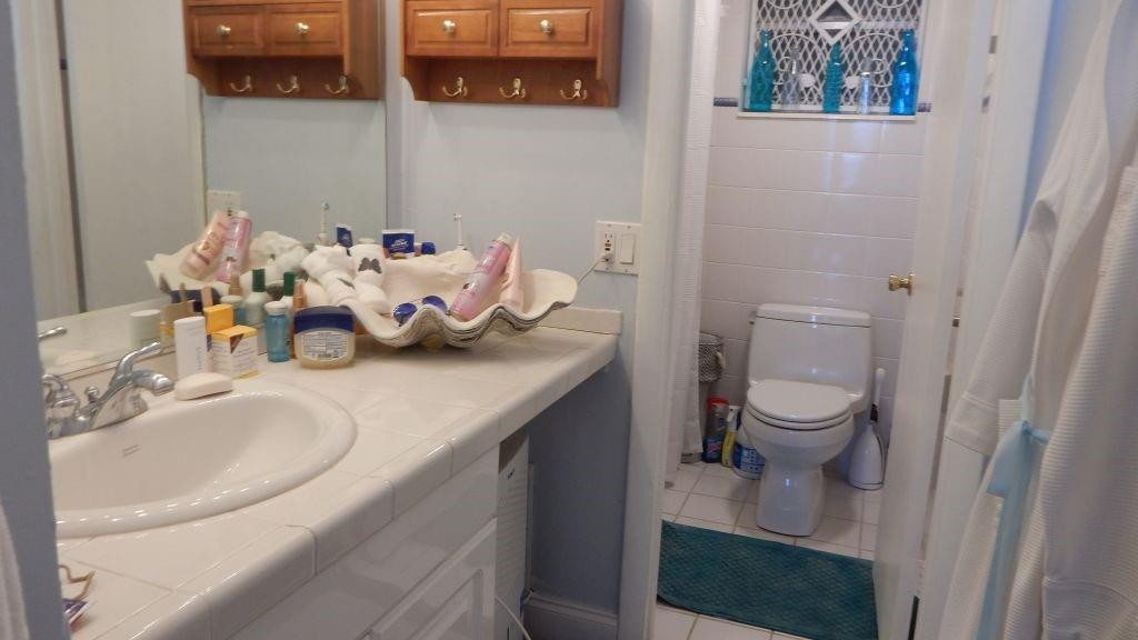 Edgewater Beach Towers Co - Residential Lease