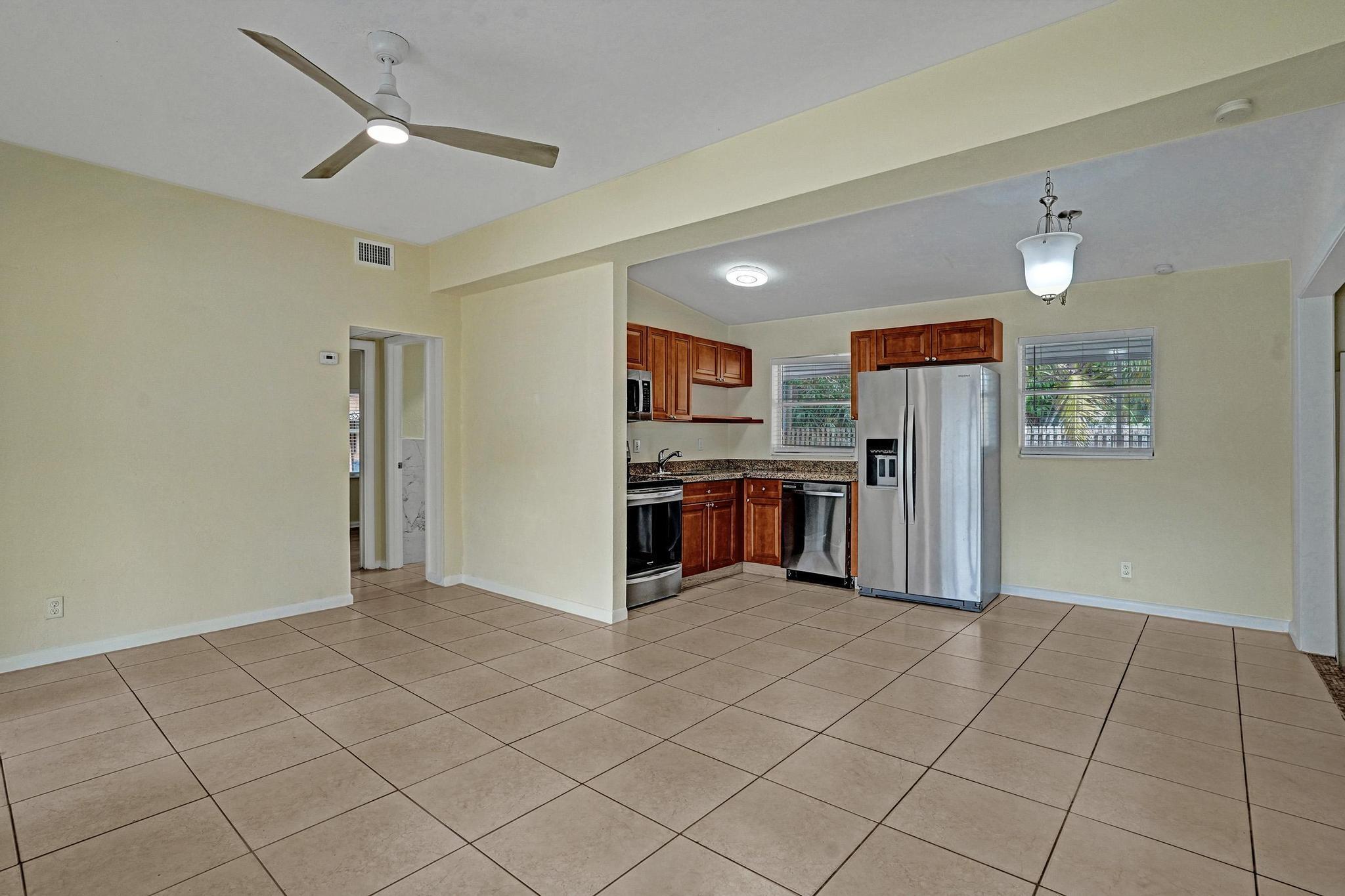 GREYNOLDS HIGHLANDS UNIT - Residential