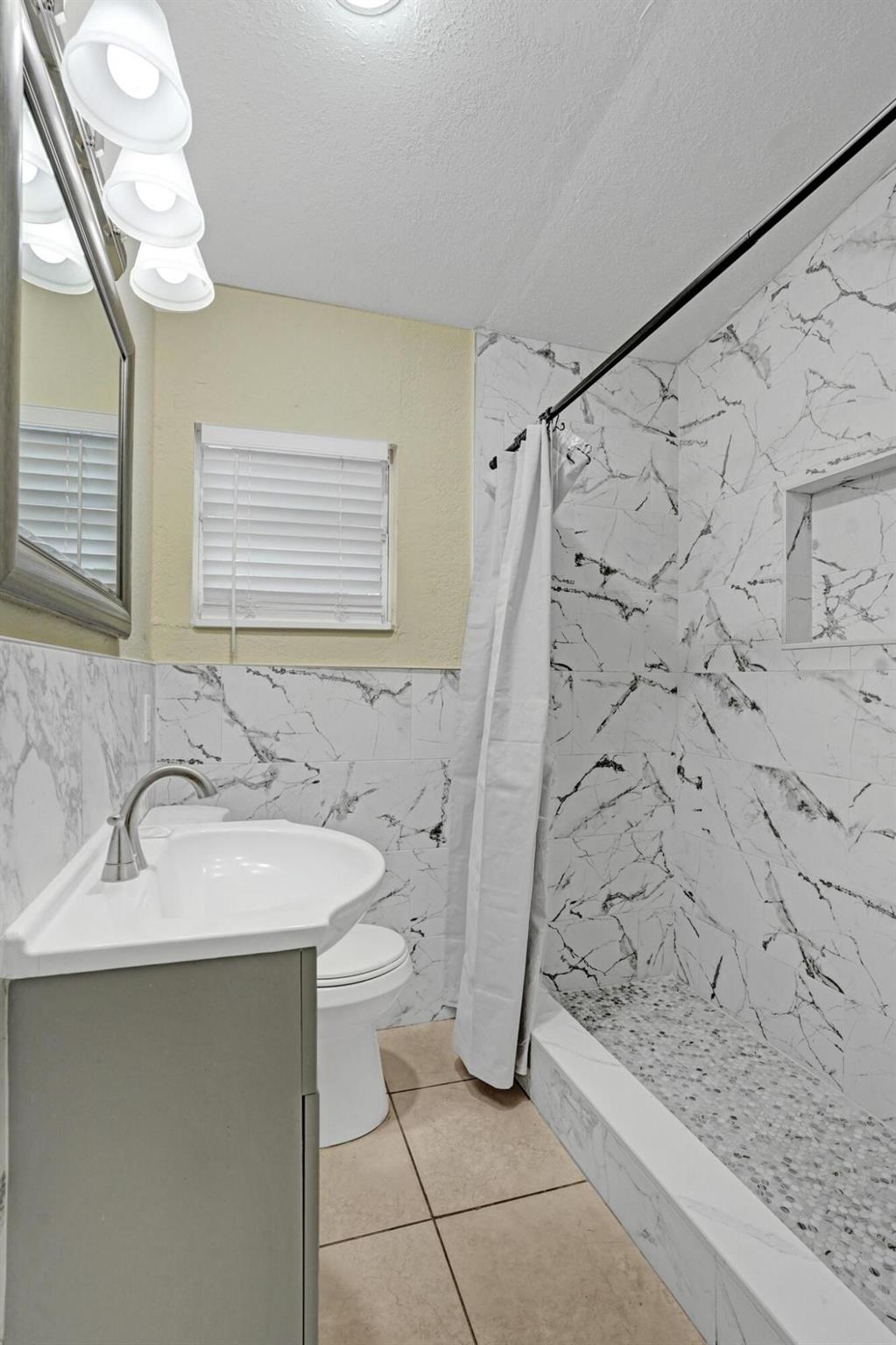 GREYNOLDS HIGHLANDS UNIT - Residential