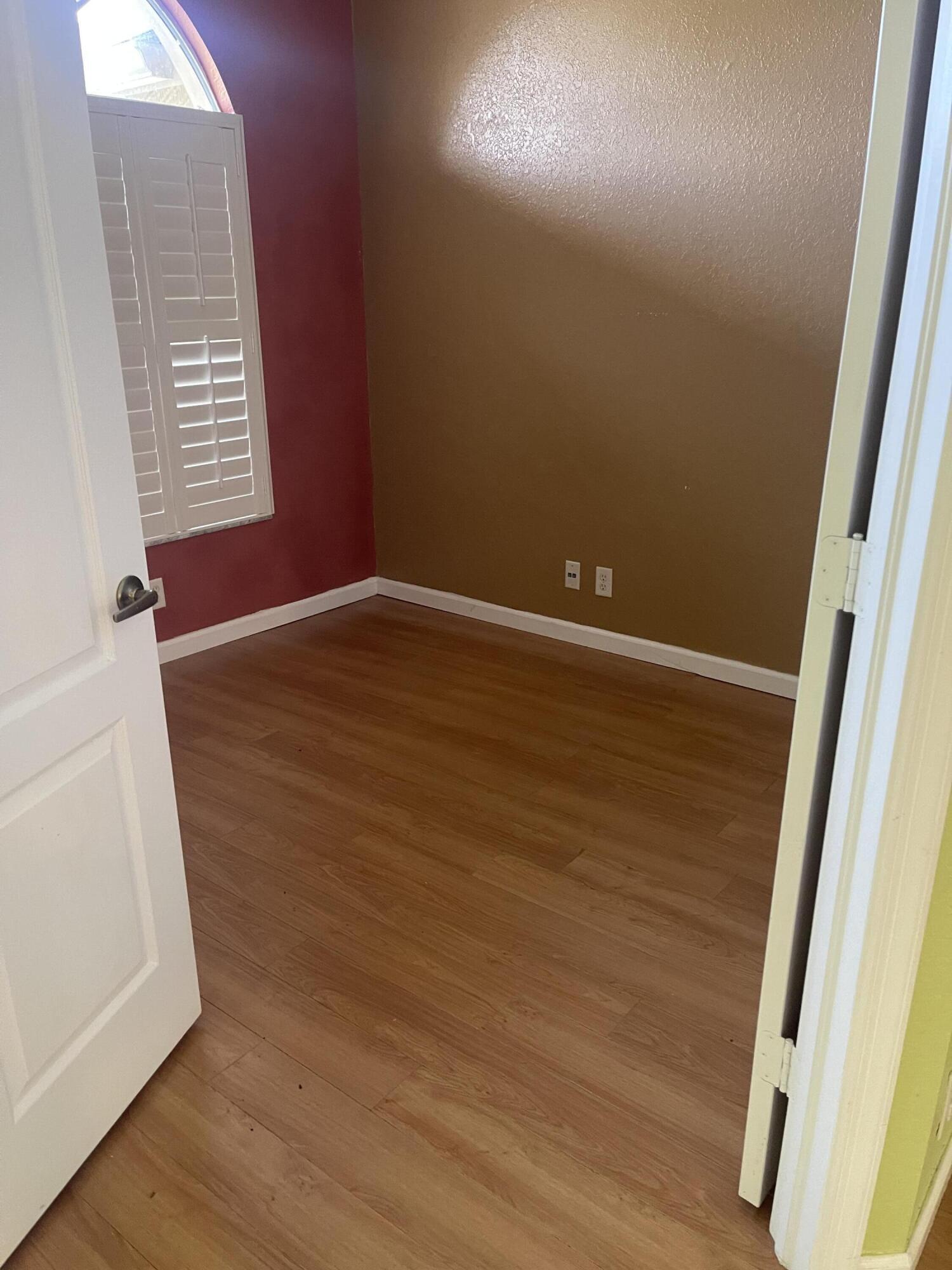 PORT ST LUCIE SECTION 16 - Residential Lease