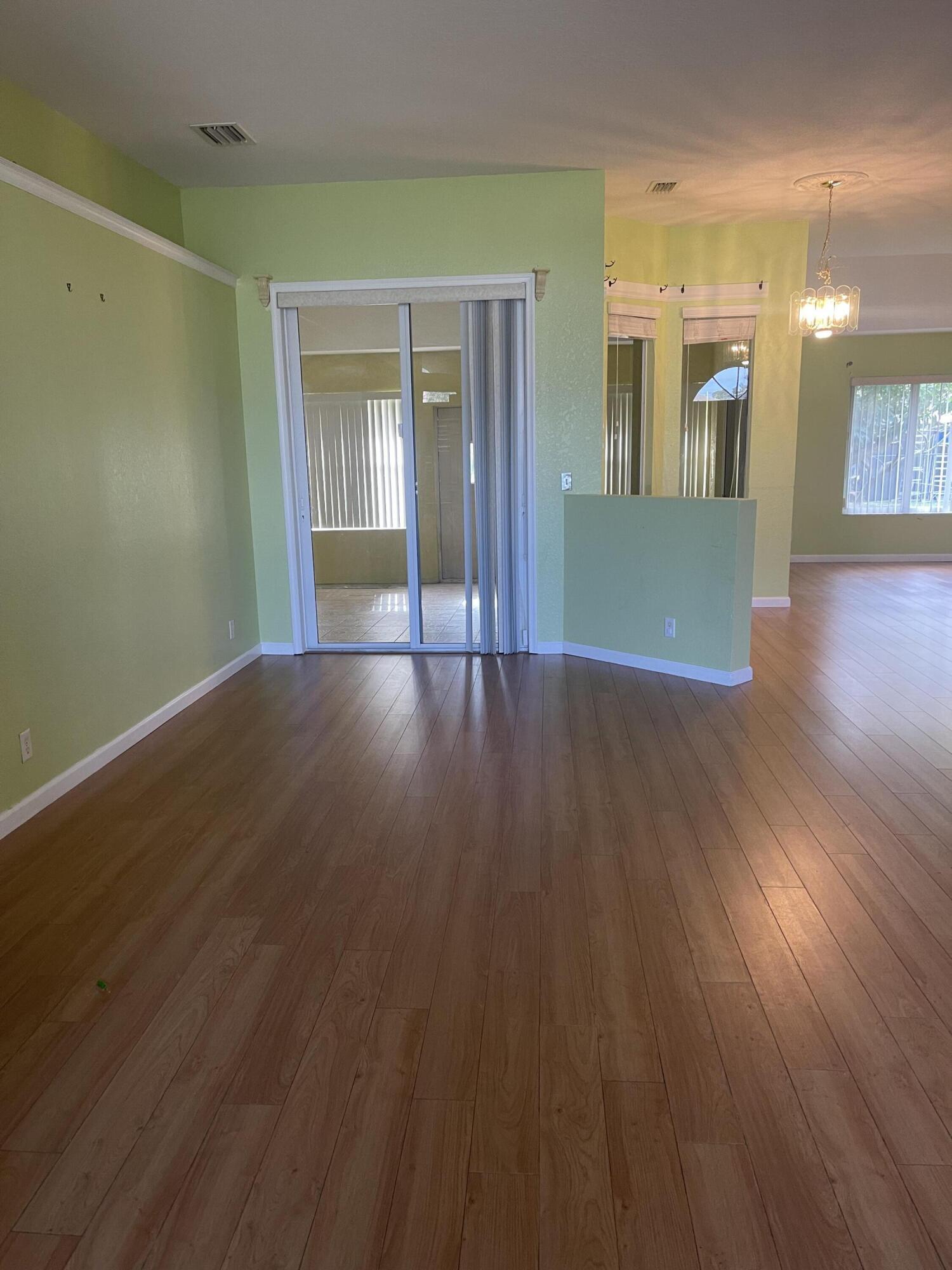 PORT ST LUCIE SECTION 16 - Residential Lease