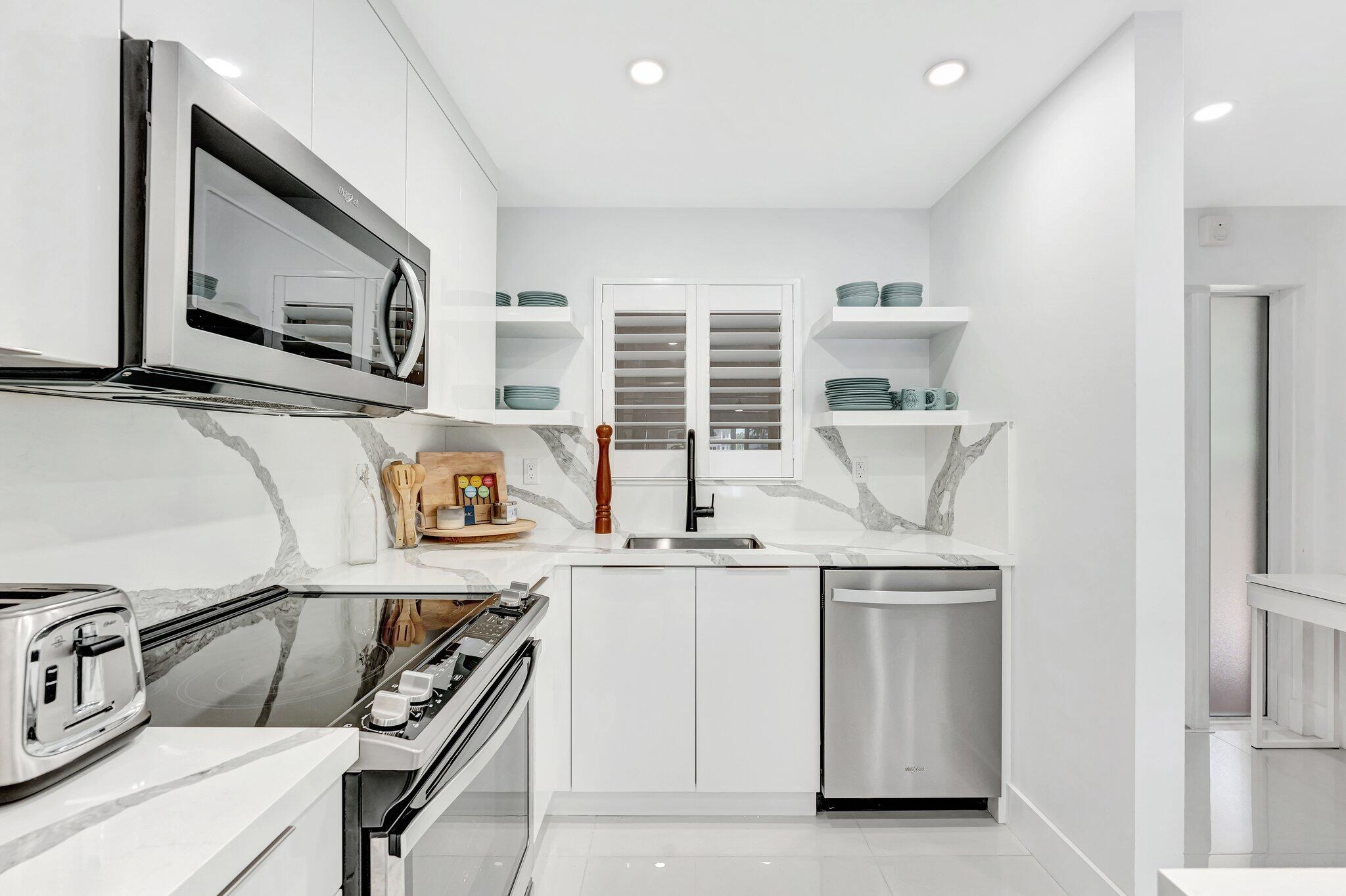 HILLSBORO IMPERIAL APTS CONDO - Residential