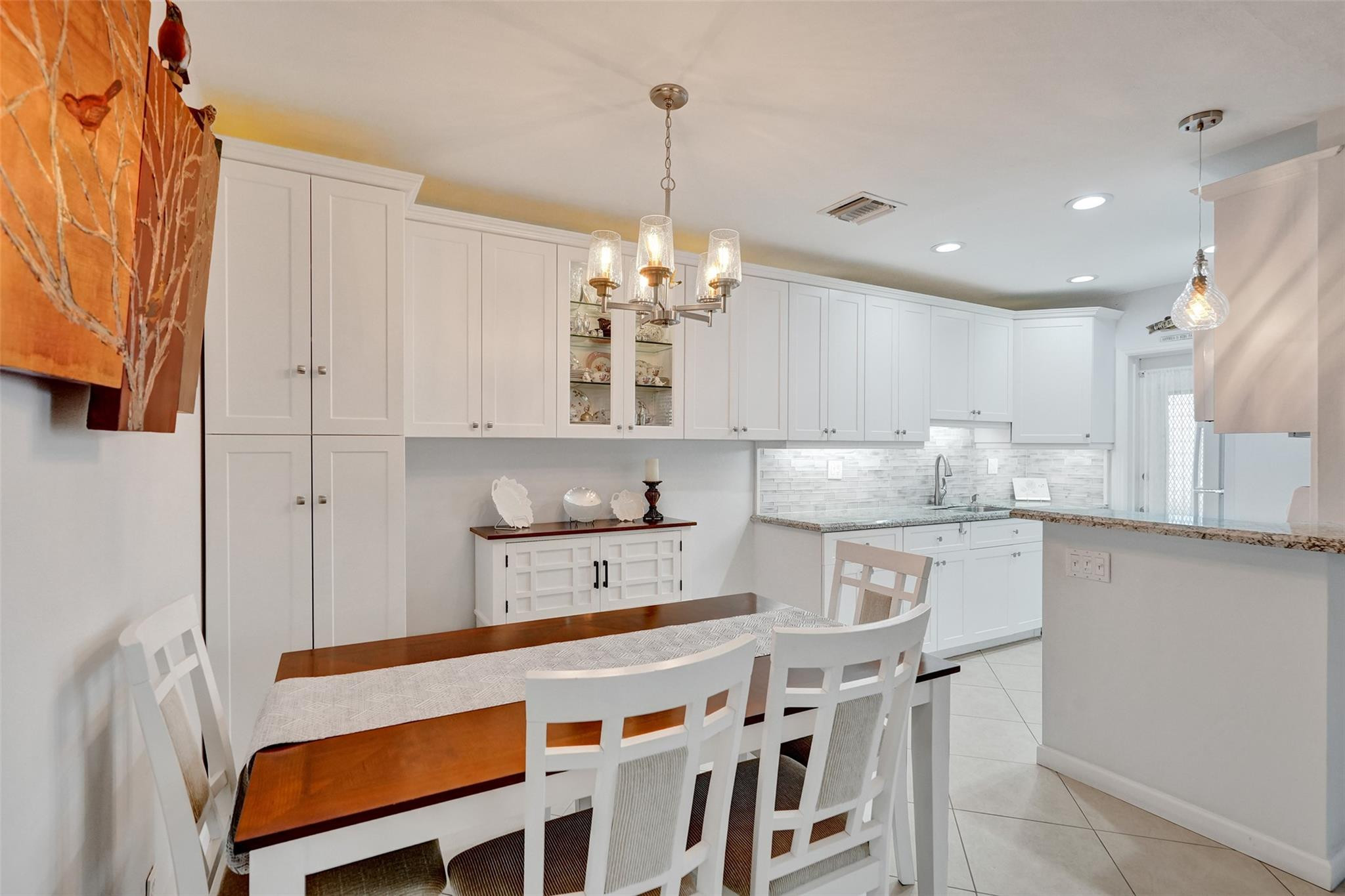 935 SE 9th Avenue 16