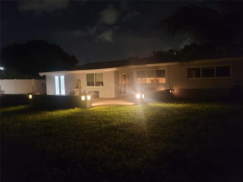 A home in Lauderdale By The Sea