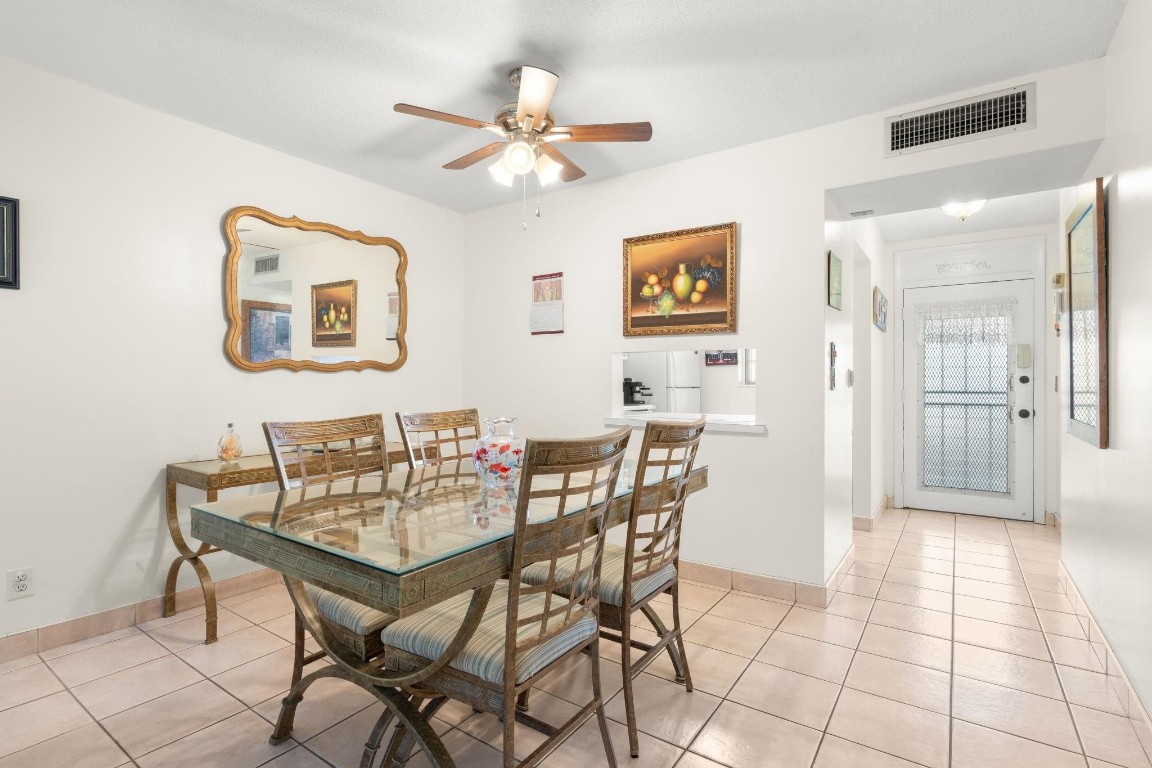 Lauderdale Oaks - Residential