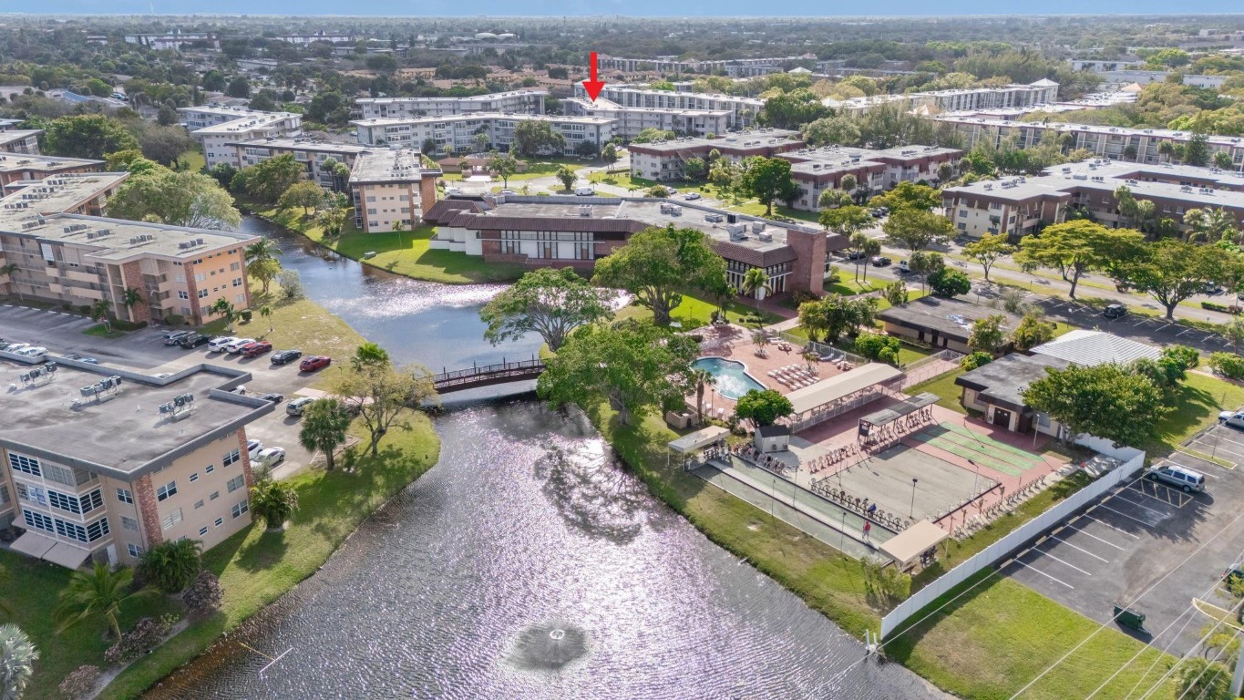 Lauderdale Oaks - Residential