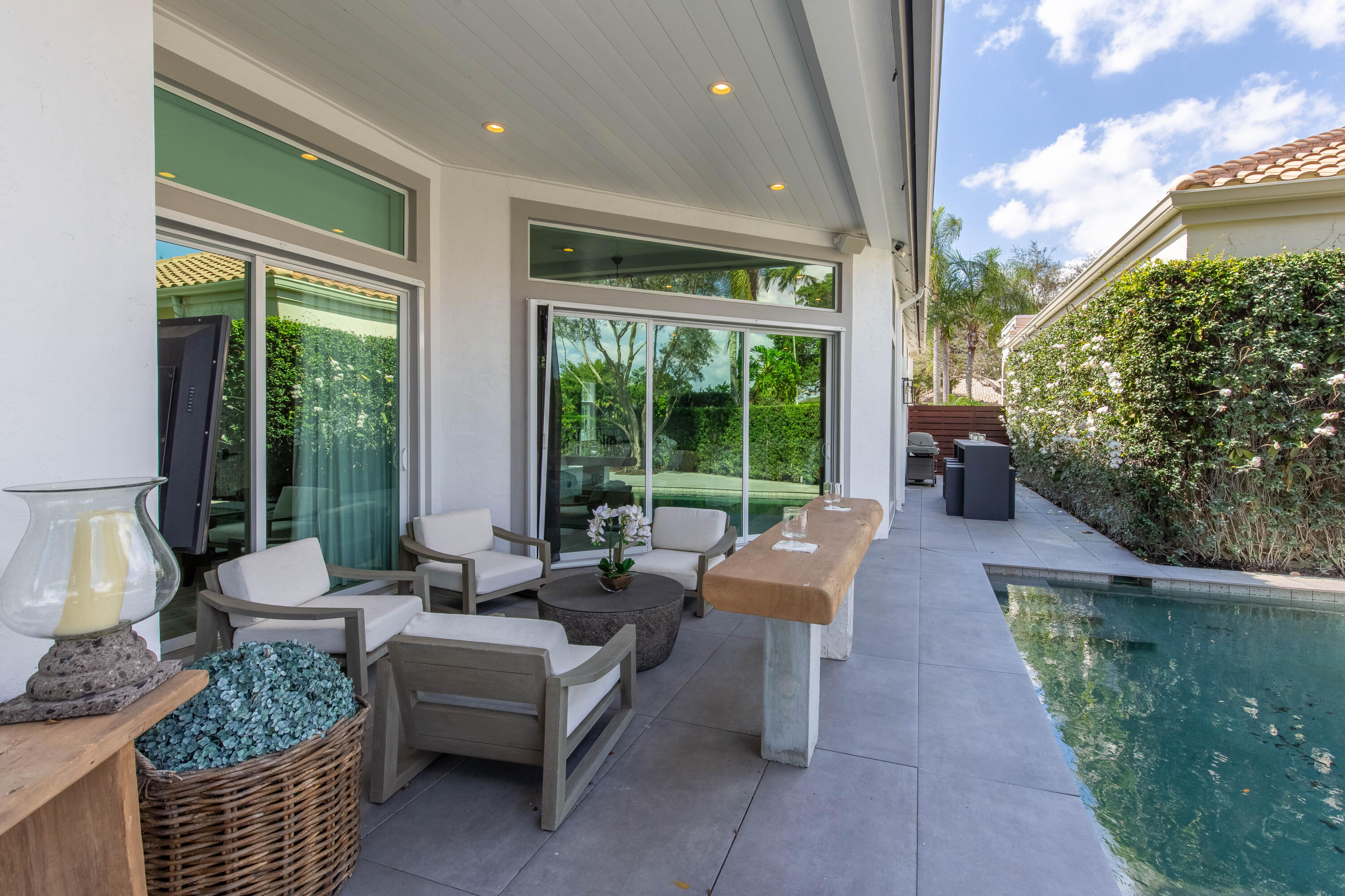 EAGLES LANDING OF P B POLO AND COUNTRY CLUB - Residential