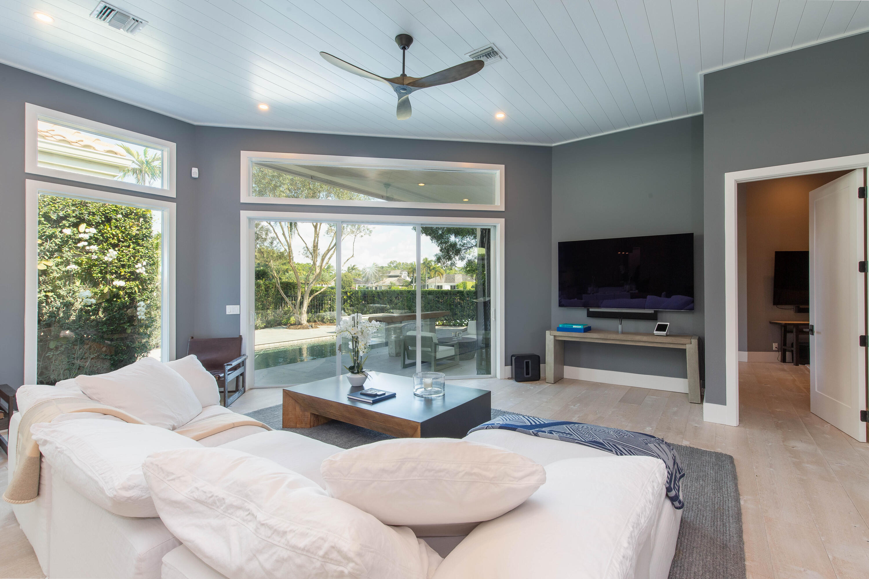 EAGLES LANDING OF P B POLO AND COUNTRY CLUB - Residential