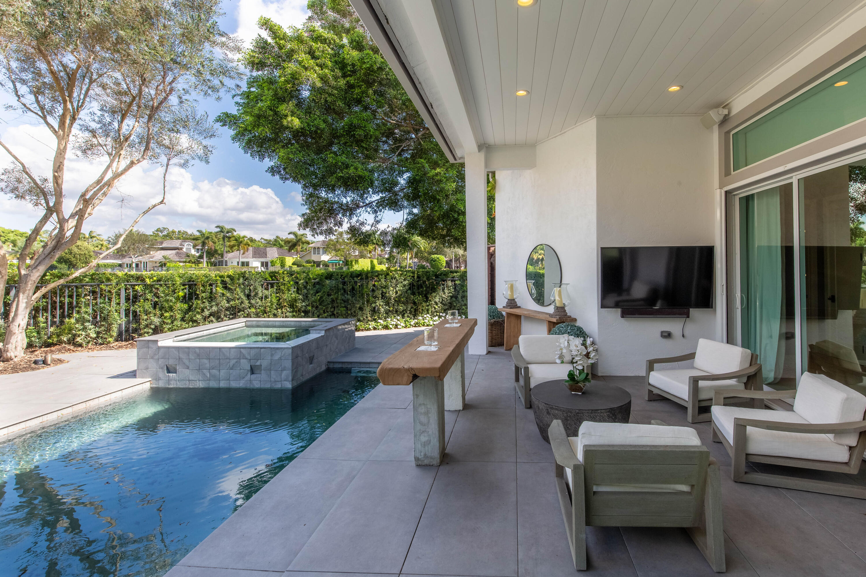 EAGLES LANDING OF P B POLO AND COUNTRY CLUB - Residential